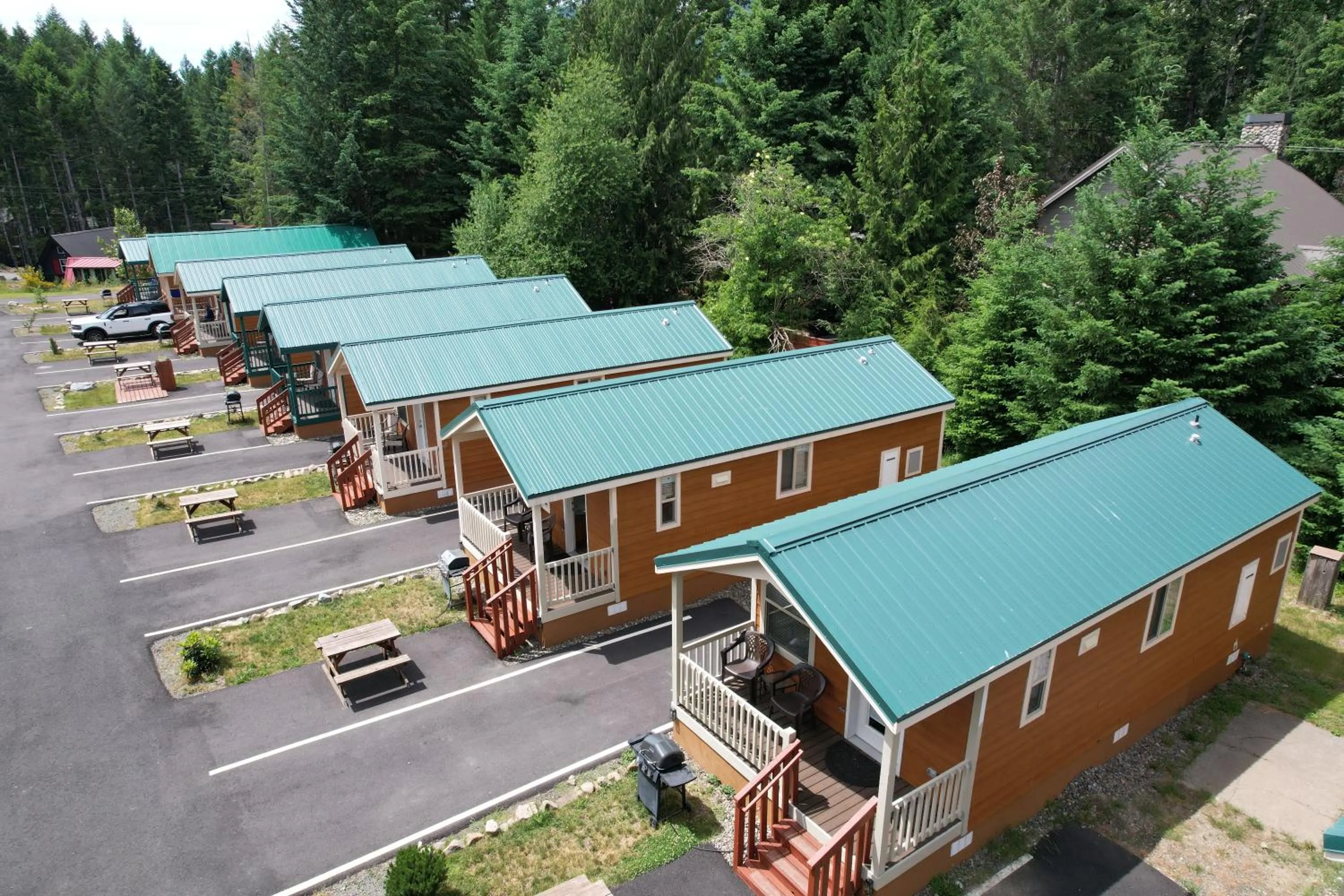 Property building in Packwood Lodge & Cabins