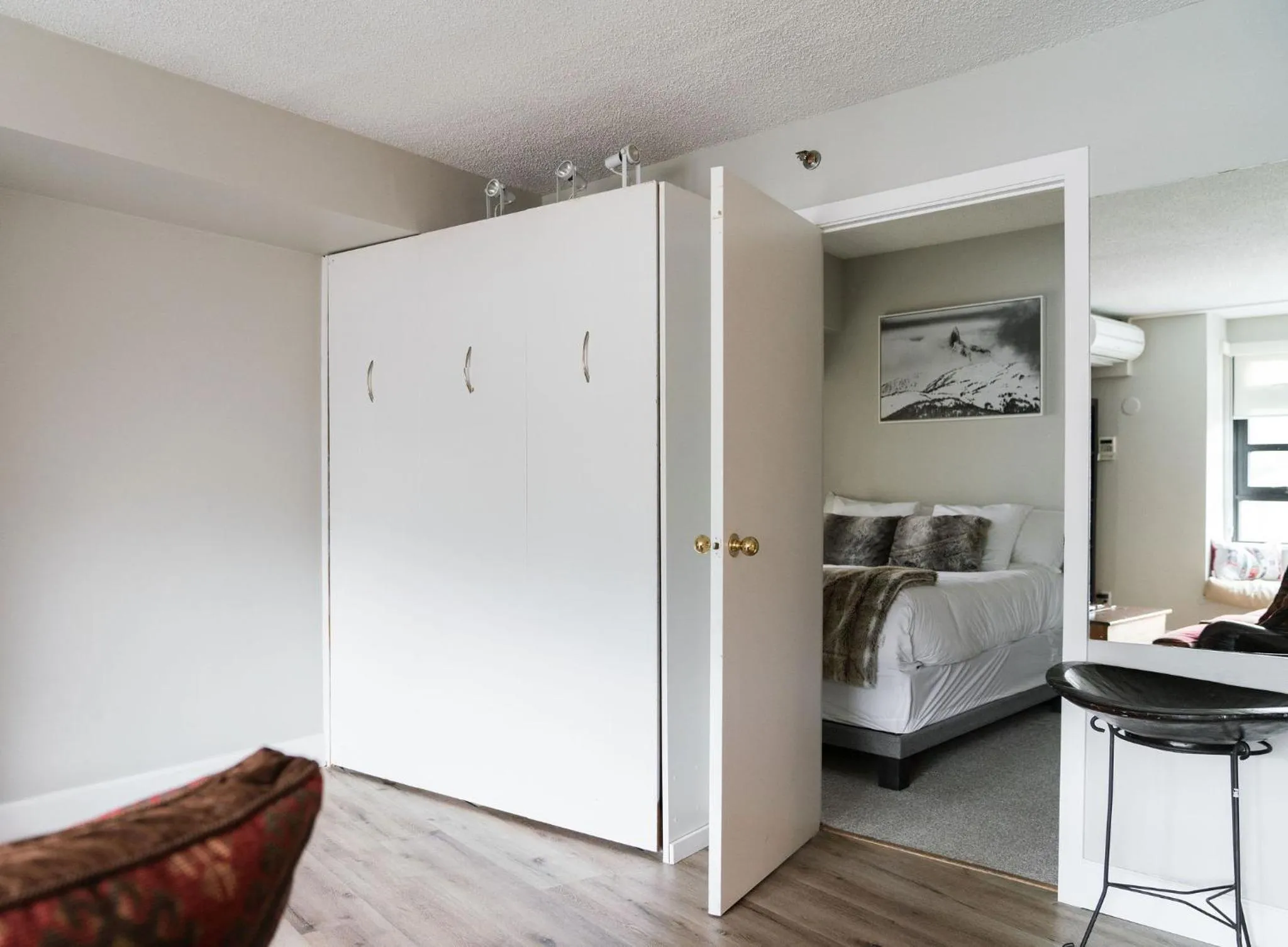 Gibbons Life Accommodations