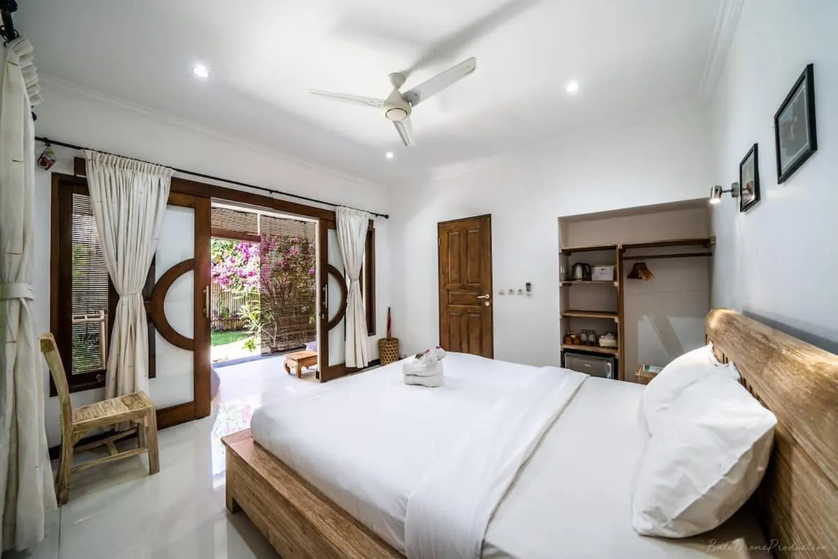 Bedroom, Bed in Bunga Laut Bungalow
