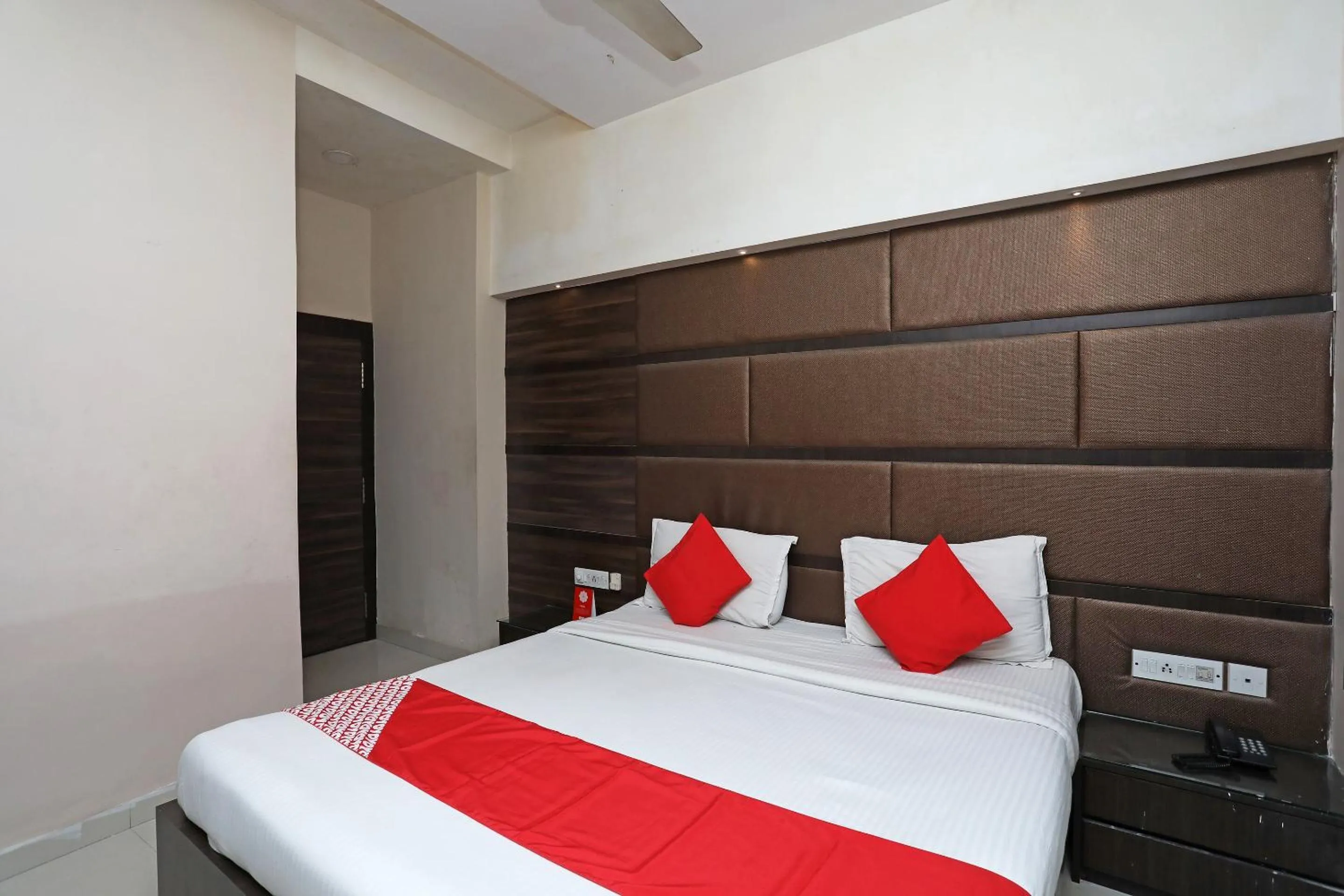 Bedroom, Bed in Hotel O South Fern