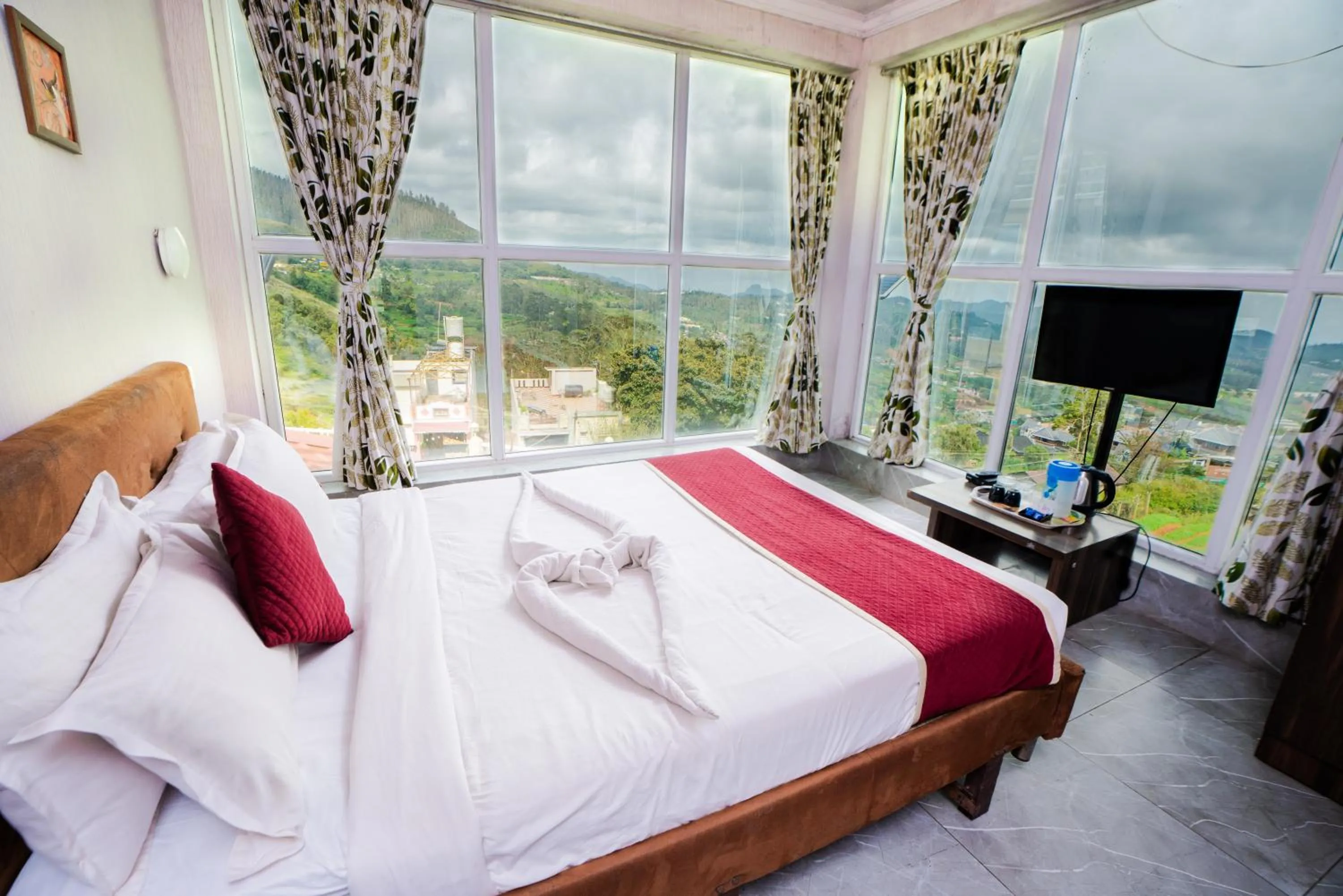 Bedroom, Bed in Tulips Valley View Resorts