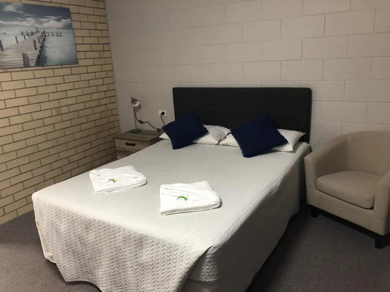 Bed in Bororen Hotel Motel