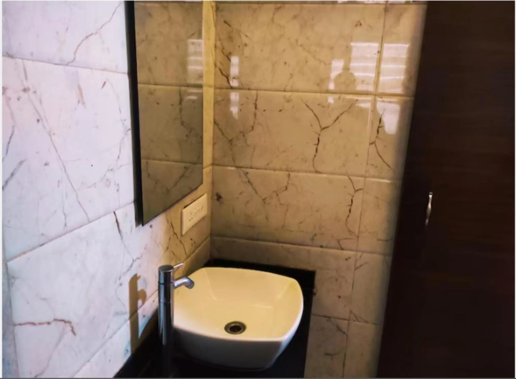 Bathroom in Hotel Sham Suman, Kolhapur- Opposite To Mahalaxmi Temple