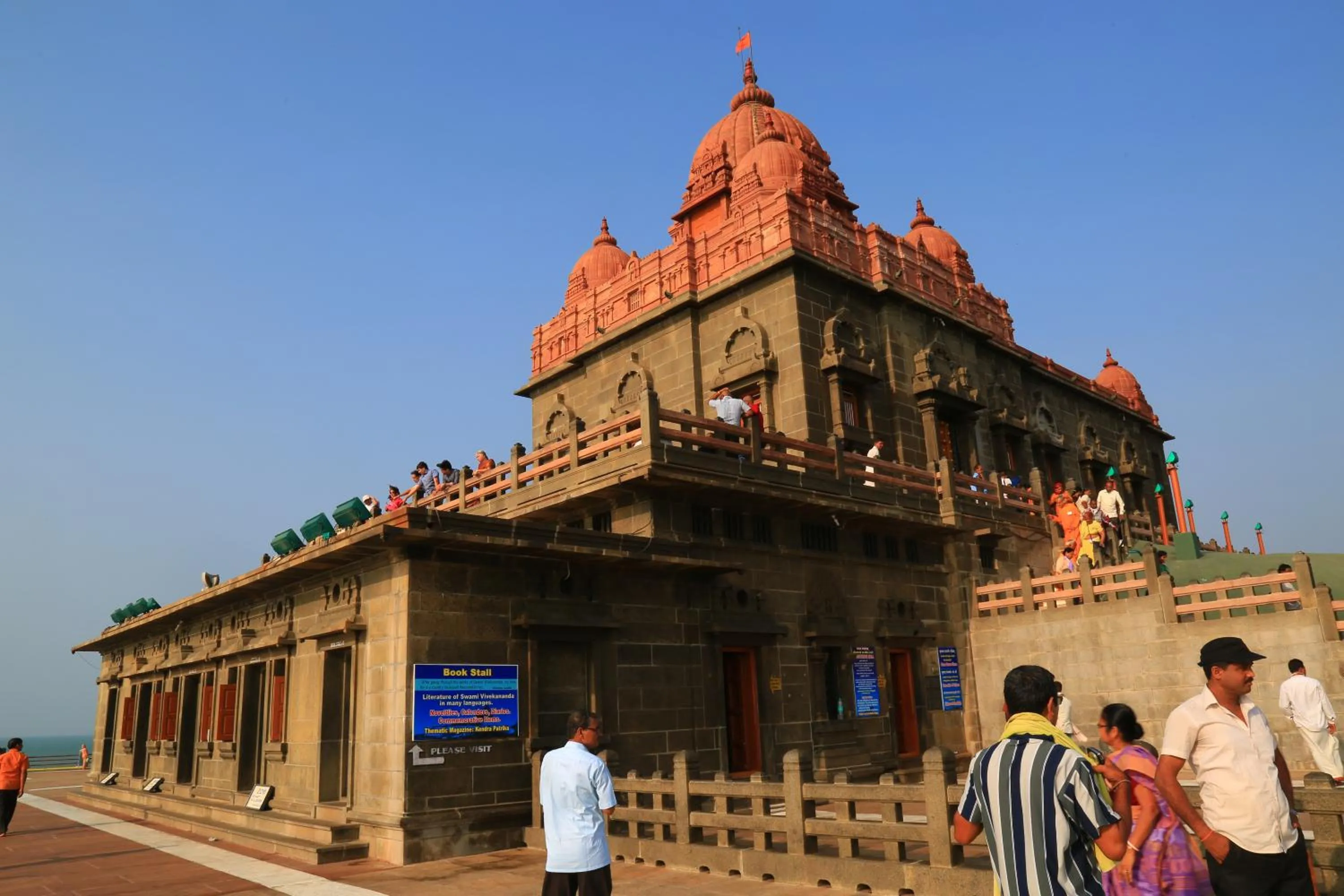 Day in New Cape Hotel