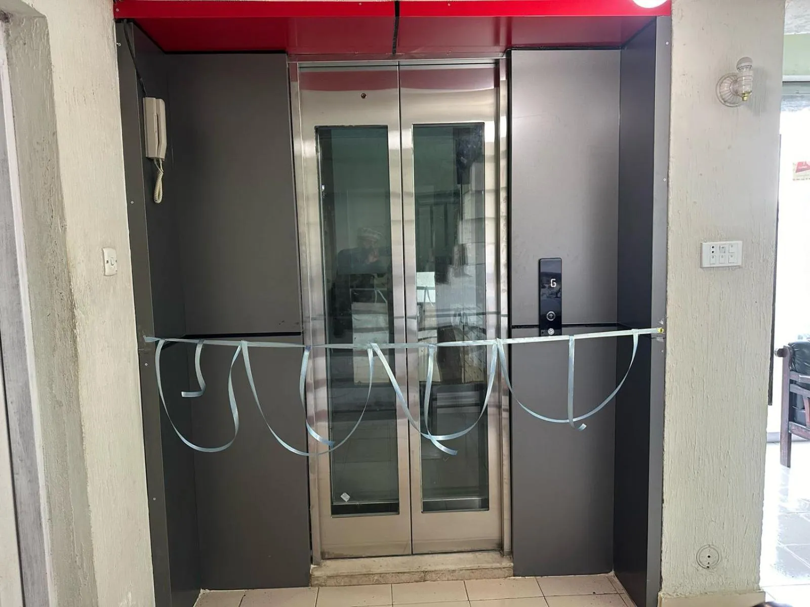 elevator in Stargaze Hotel & Apartment