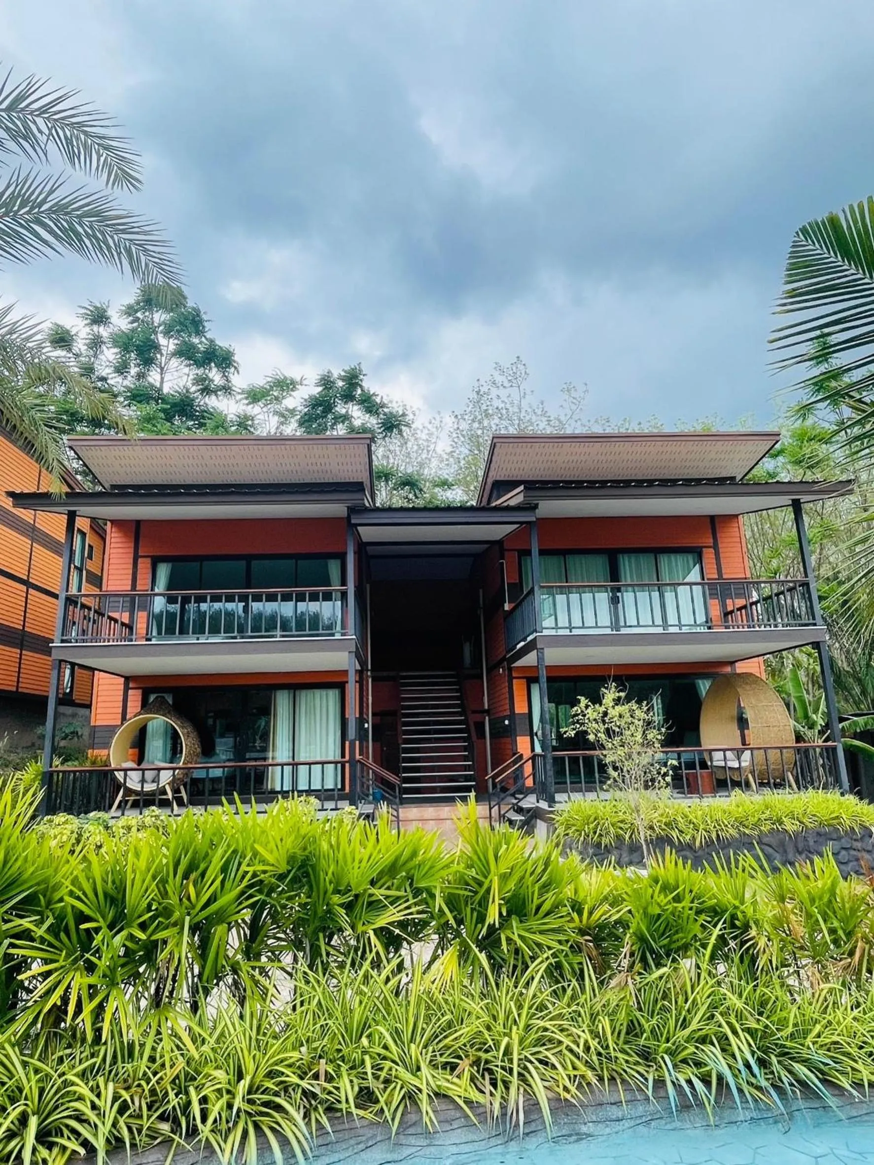 Property building in Chomview Resort