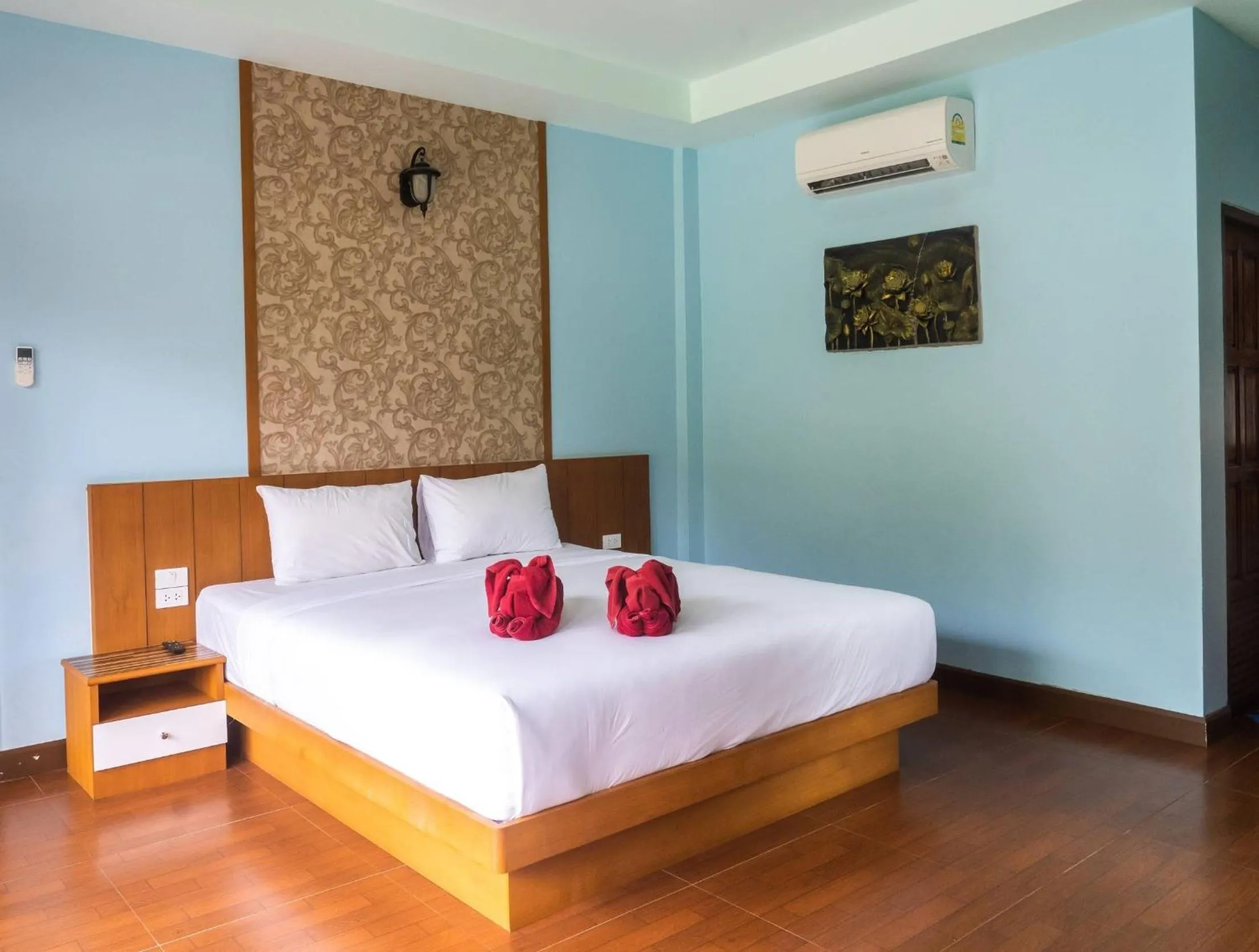 Bed in Chomview Resort