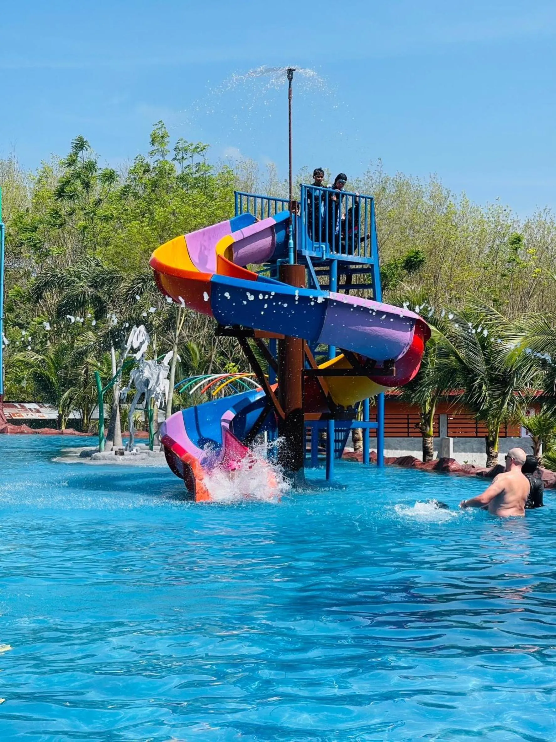 Aqua park in Chomview Resort
