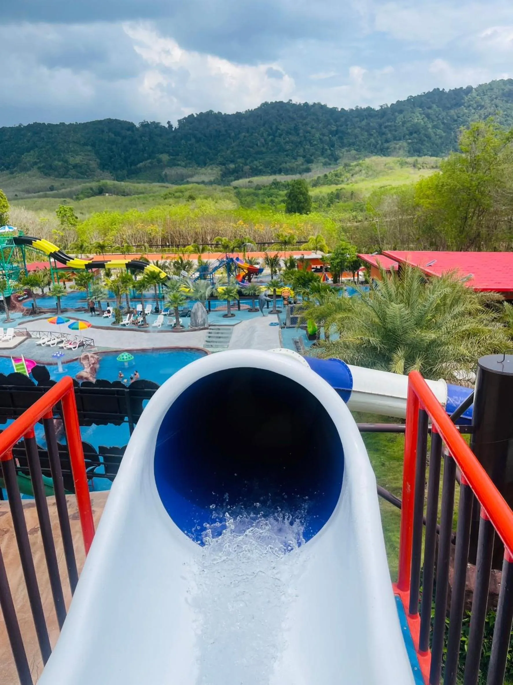 Aqua park in Chomview Resort