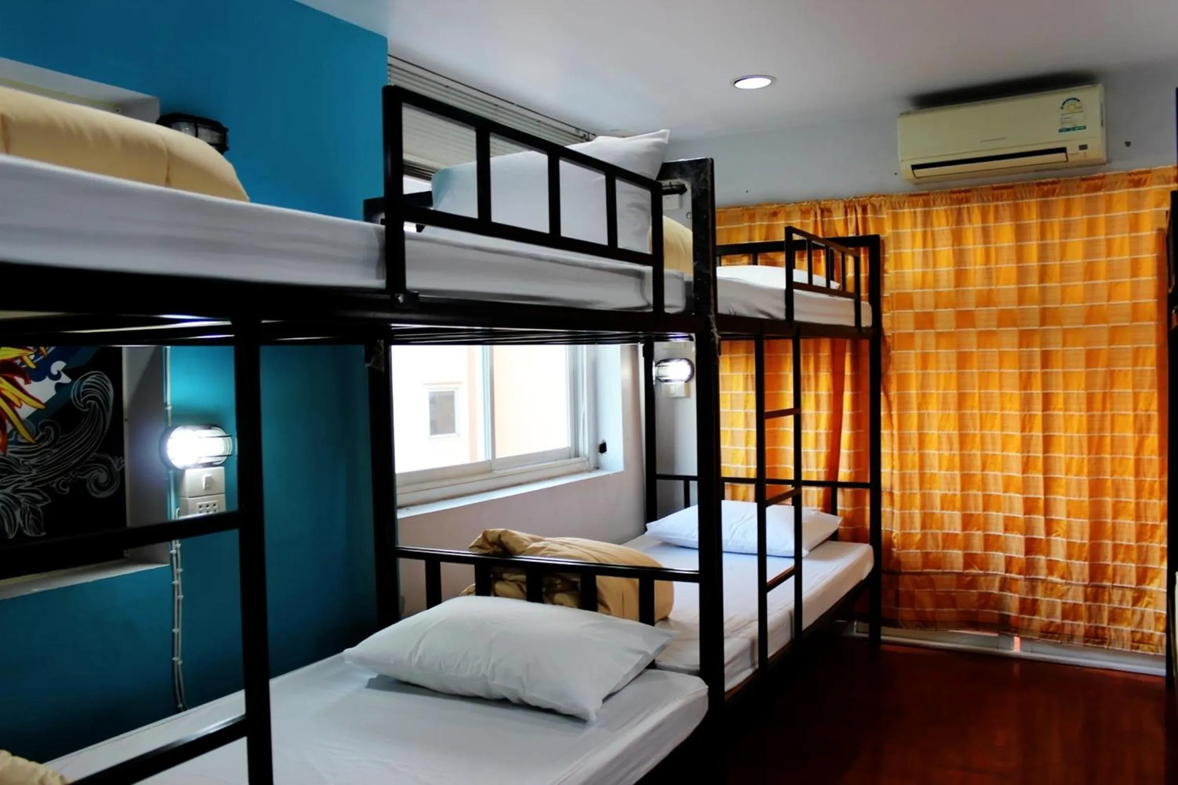 bunk bed, Bed in Home Base Hostel