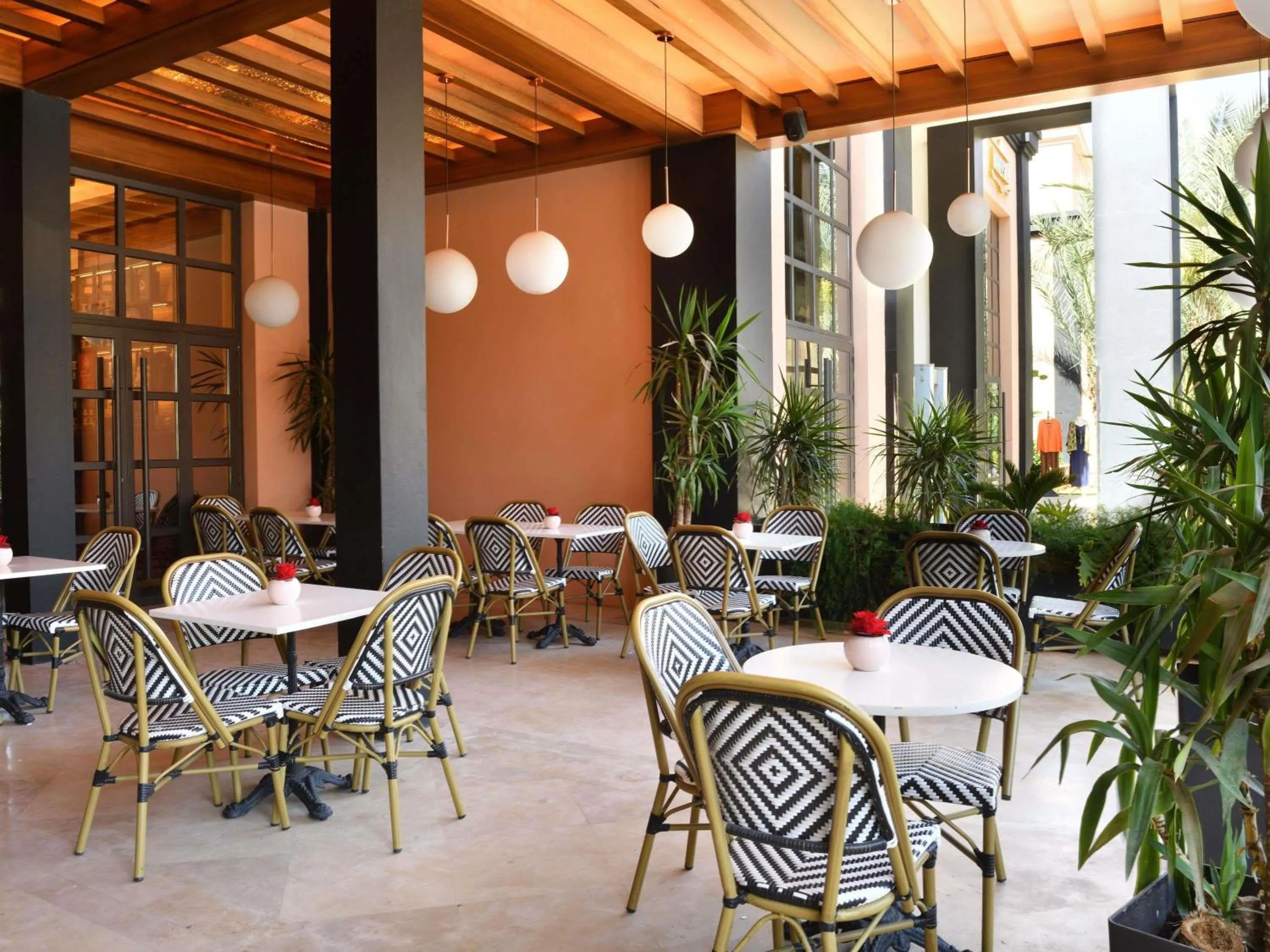 Restaurant/places to eat in Mövenpick Hotel Mansour Eddahbi Marrakech