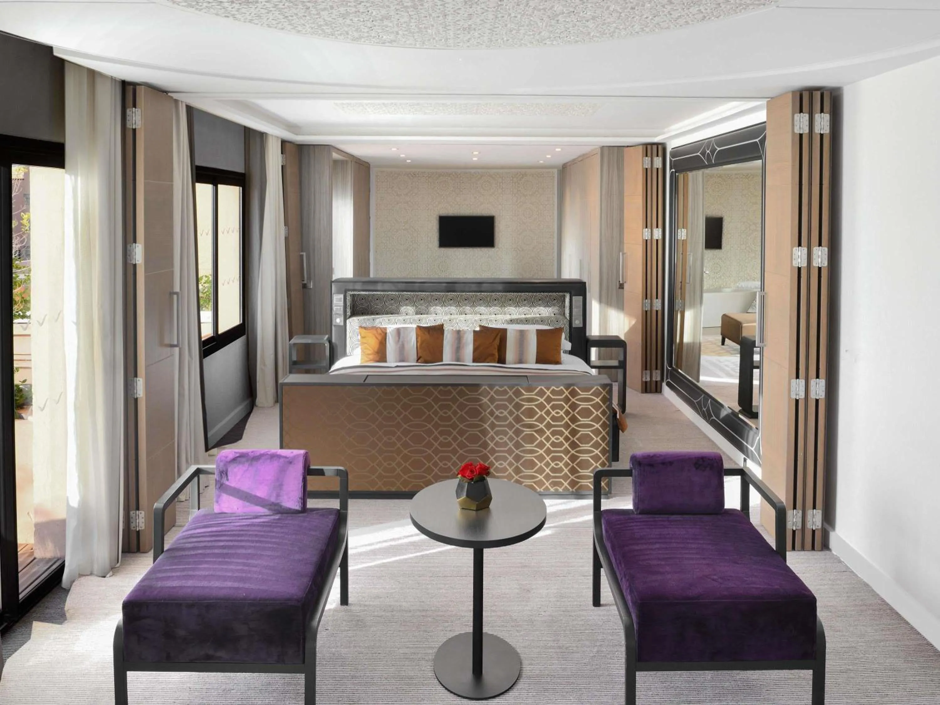 Bedroom, Bed in Mövenpick Hotel Mansour Eddahbi Marrakech