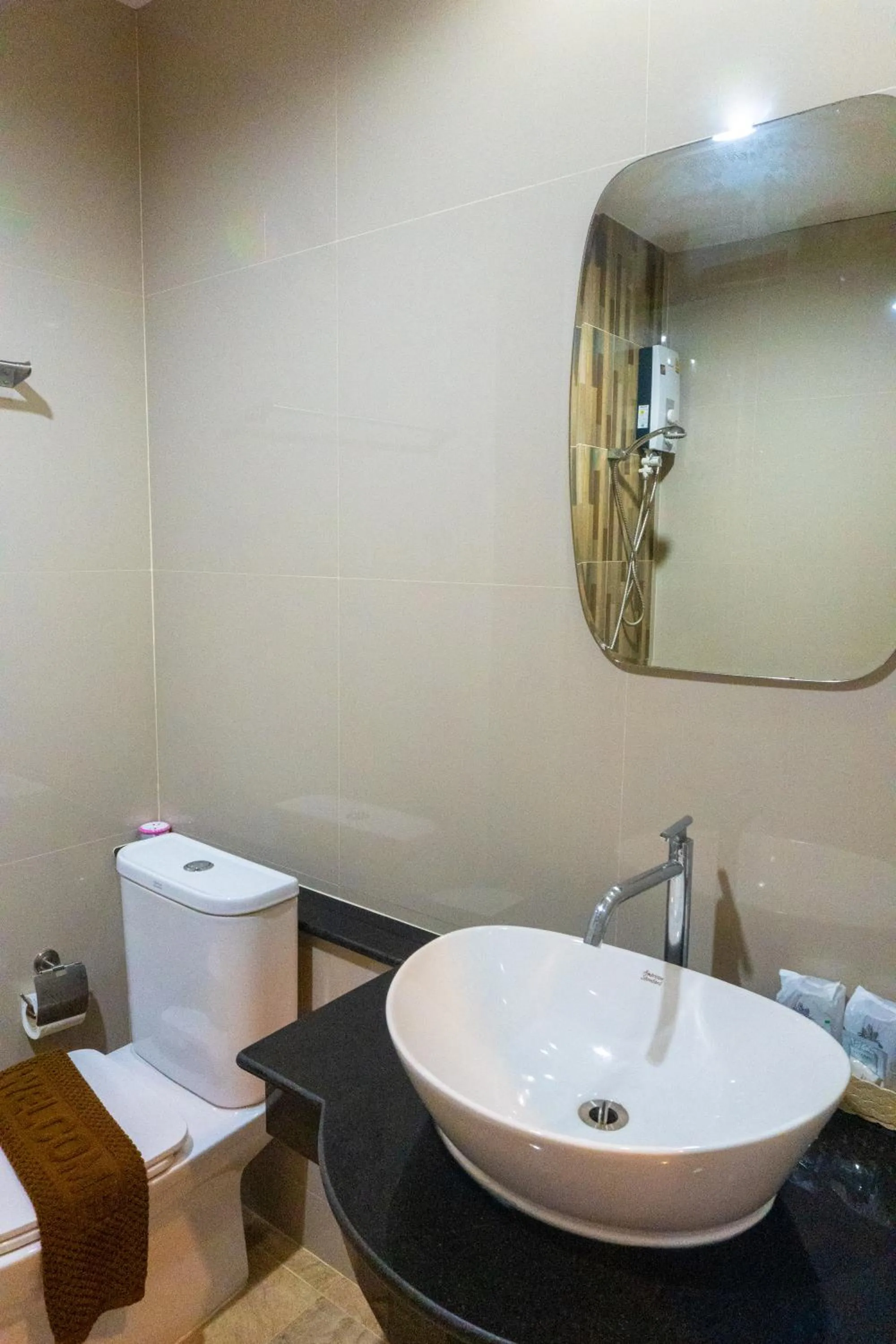 Shower in Krabi Lighthouse @ Aonang