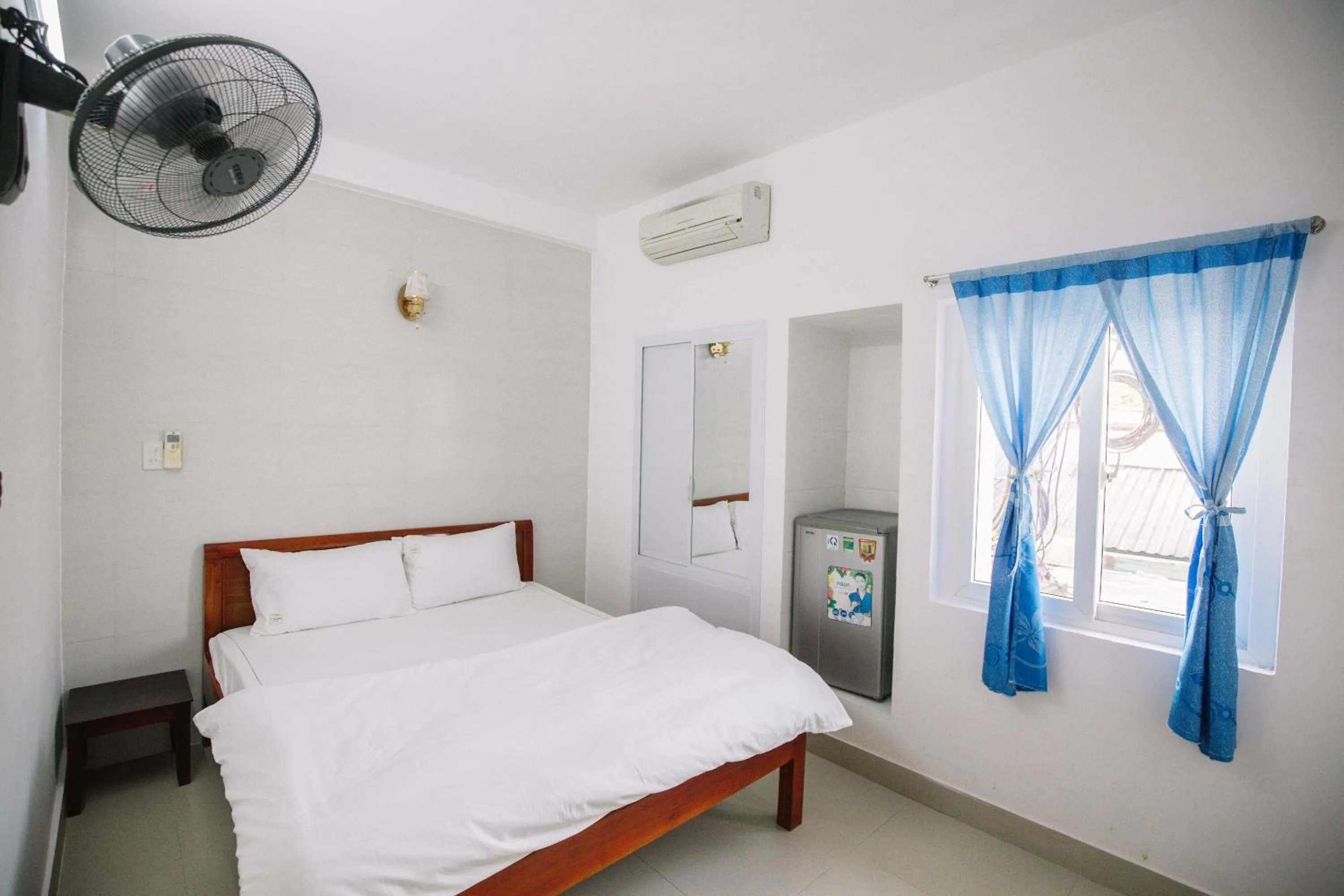 Bedroom, Bed in Lum Dong Tien Hotel