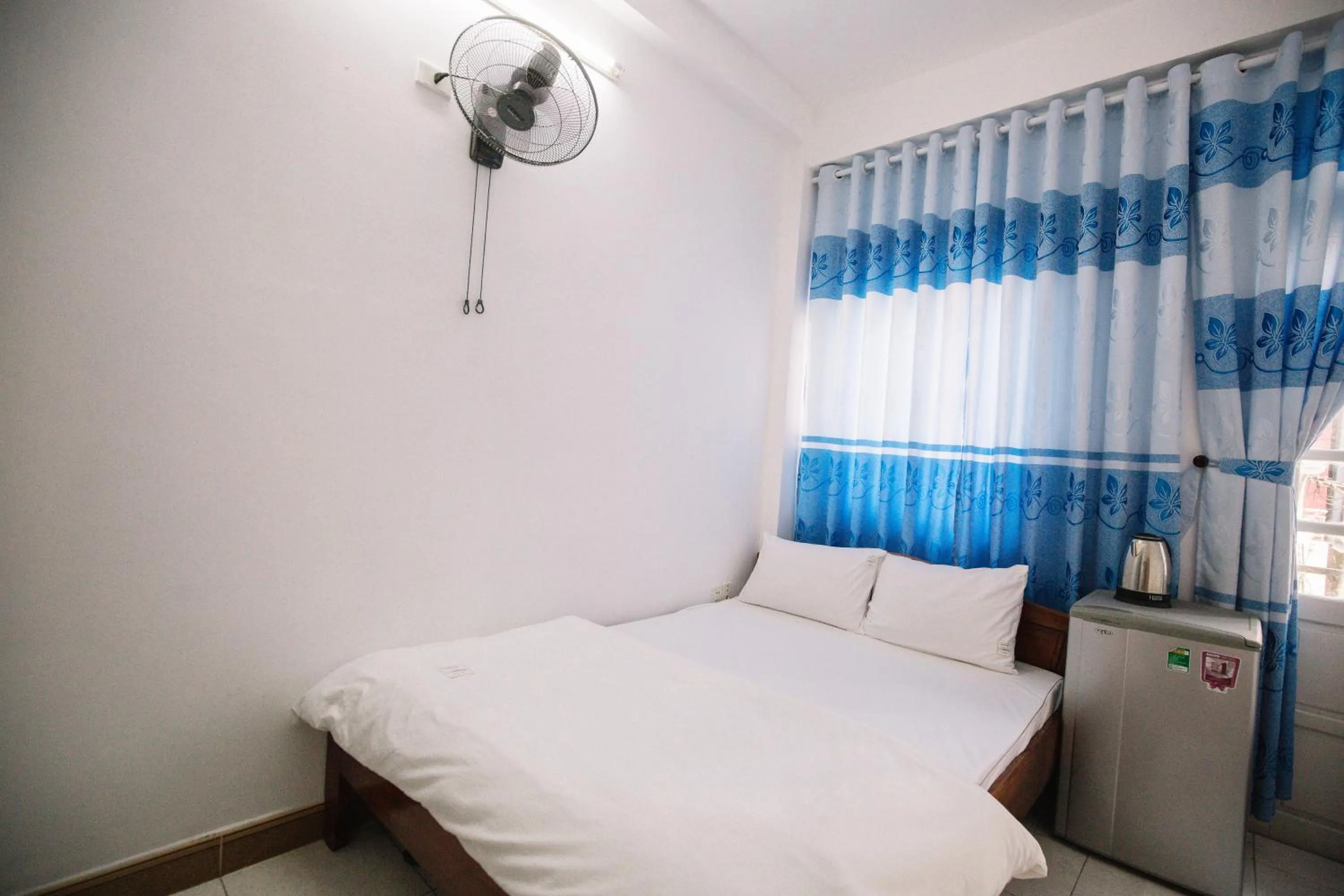 Bedroom, Bed in Lum Dong Tien Hotel