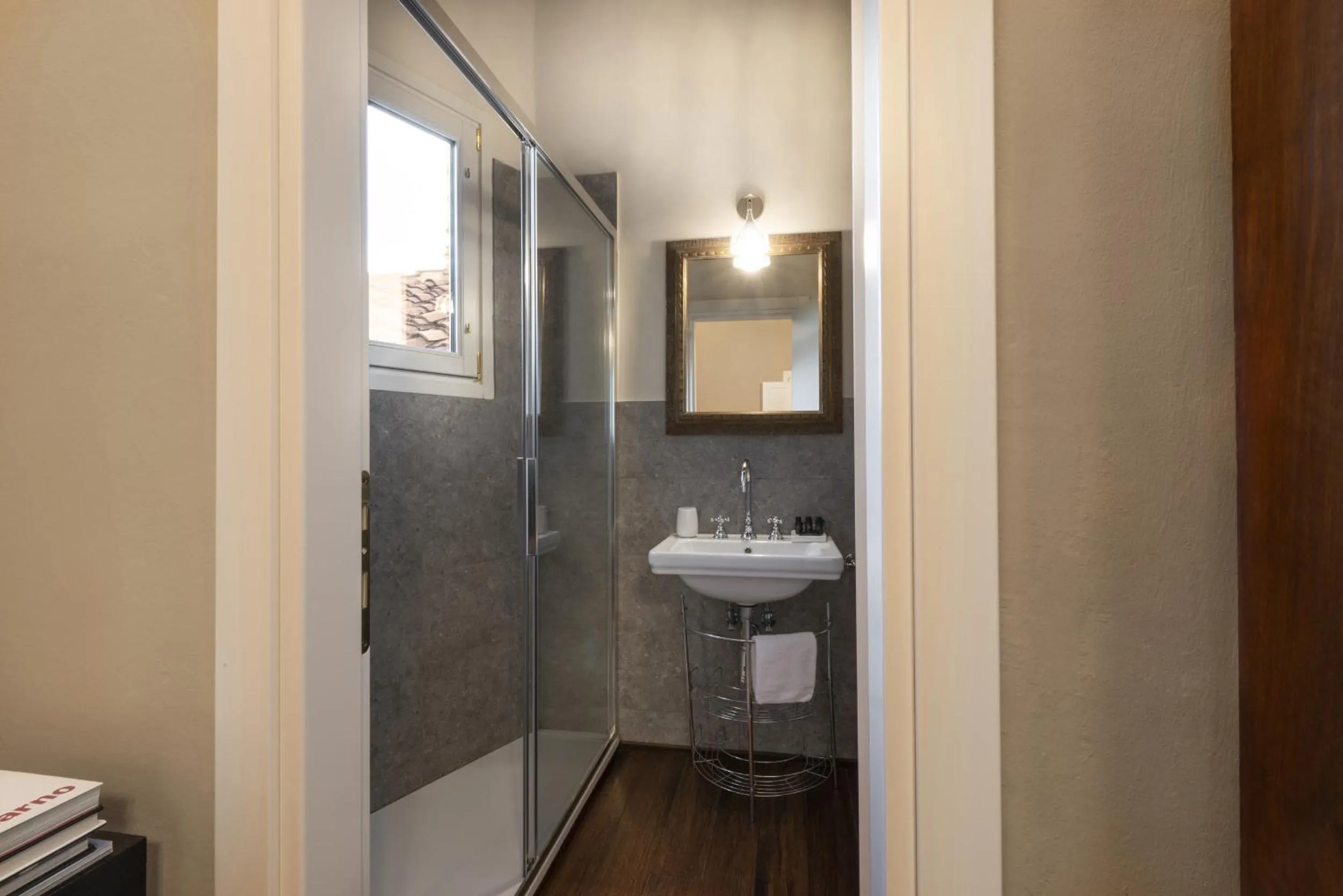 Shower in Parione Uno