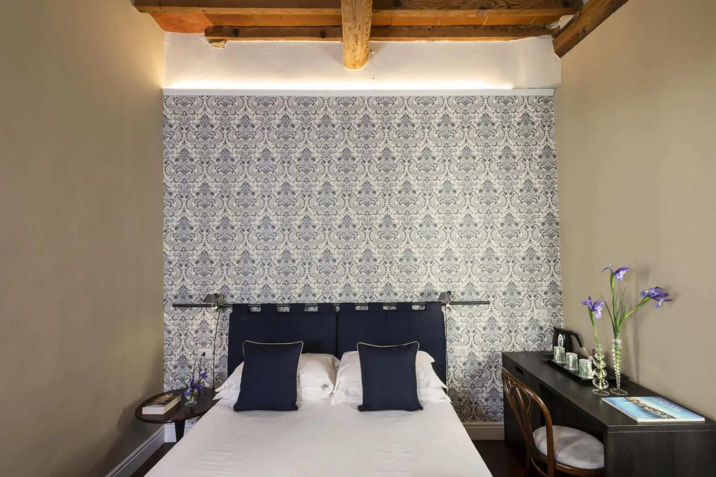 Superior Triple Room in Parione Uno Superior Triple Room in Parione Uno