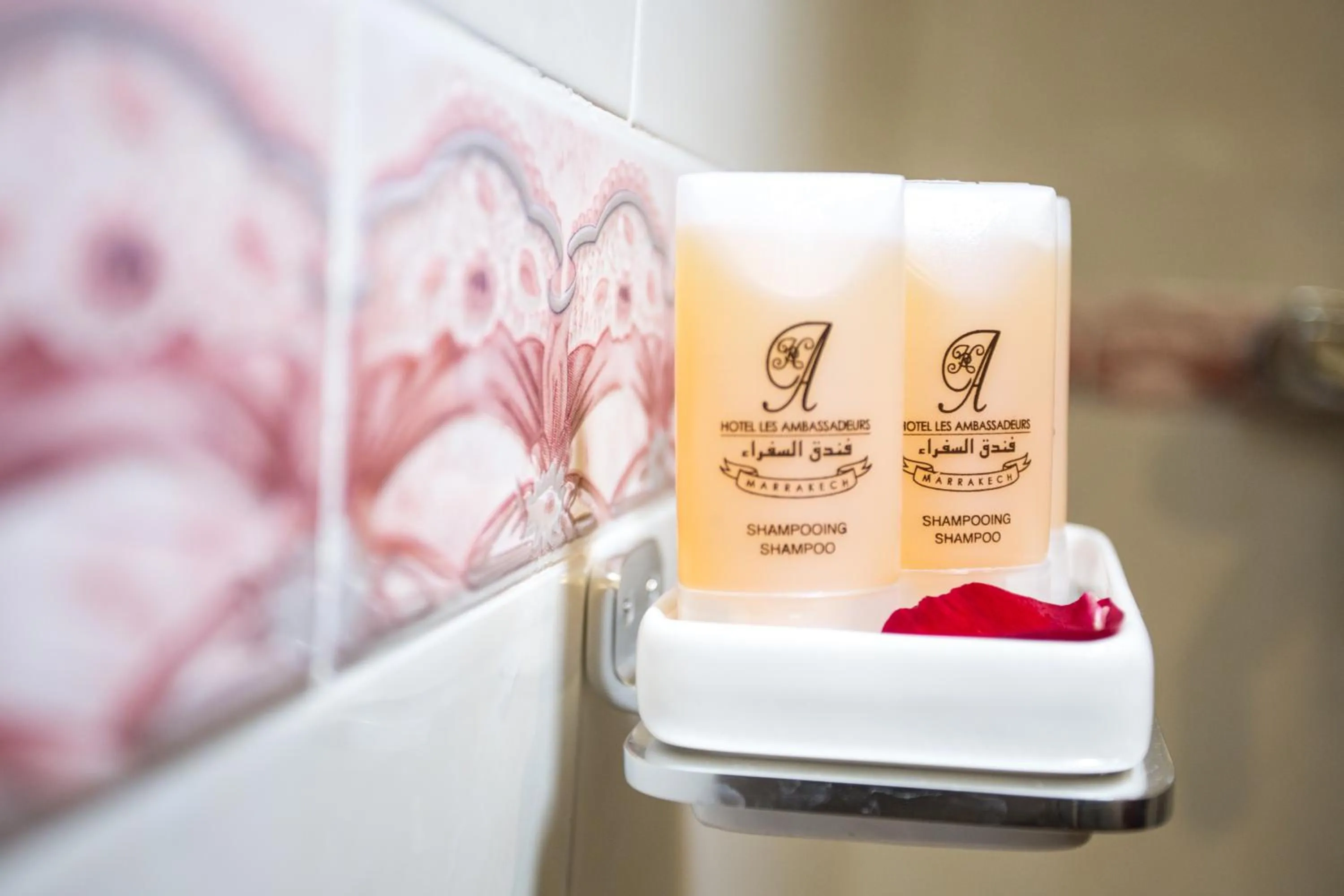 Bathroom, Drinks in Appart Hotel Les Ambassadeurs