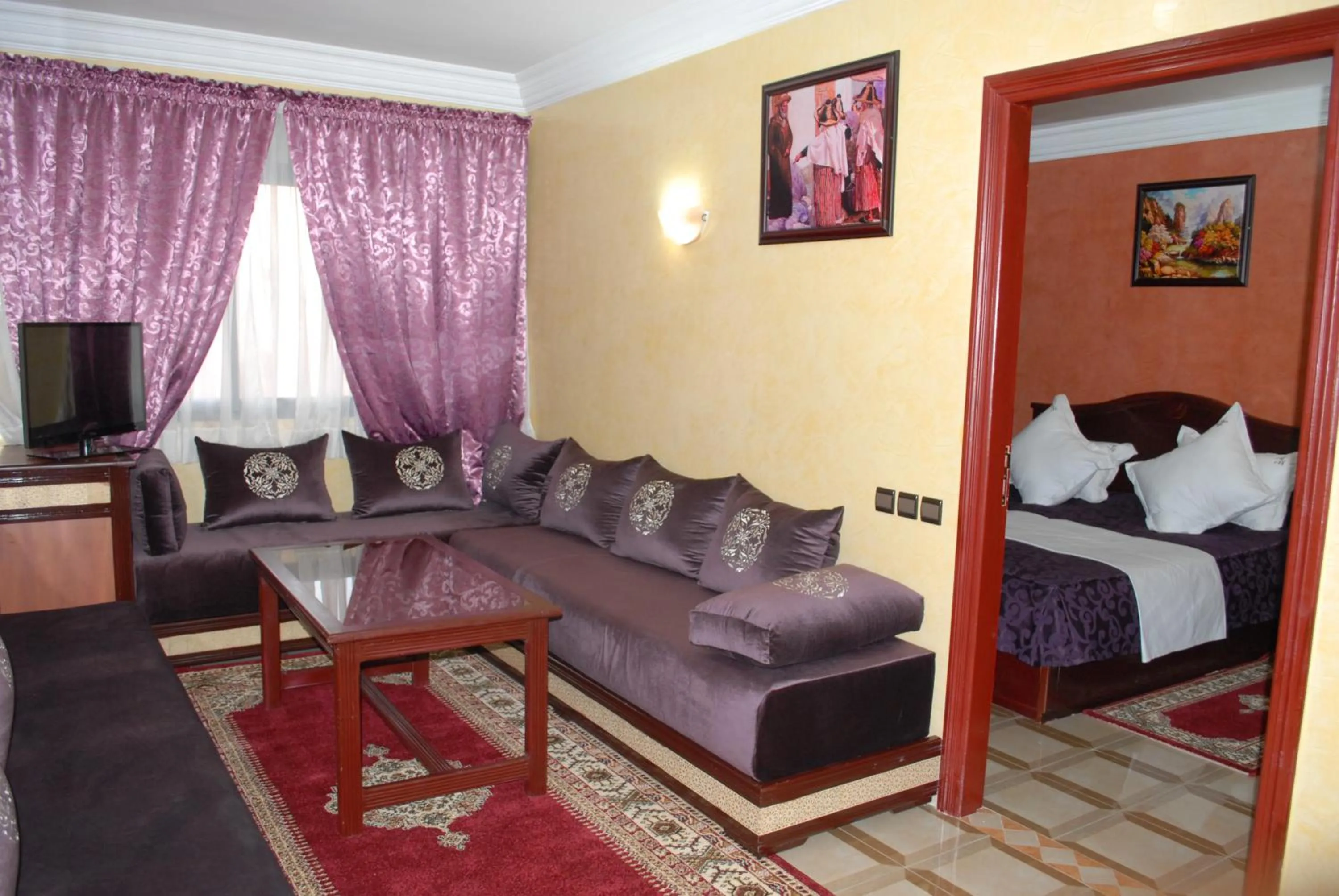 Living room, Seating Area in Appart Hotel Les Ambassadeurs