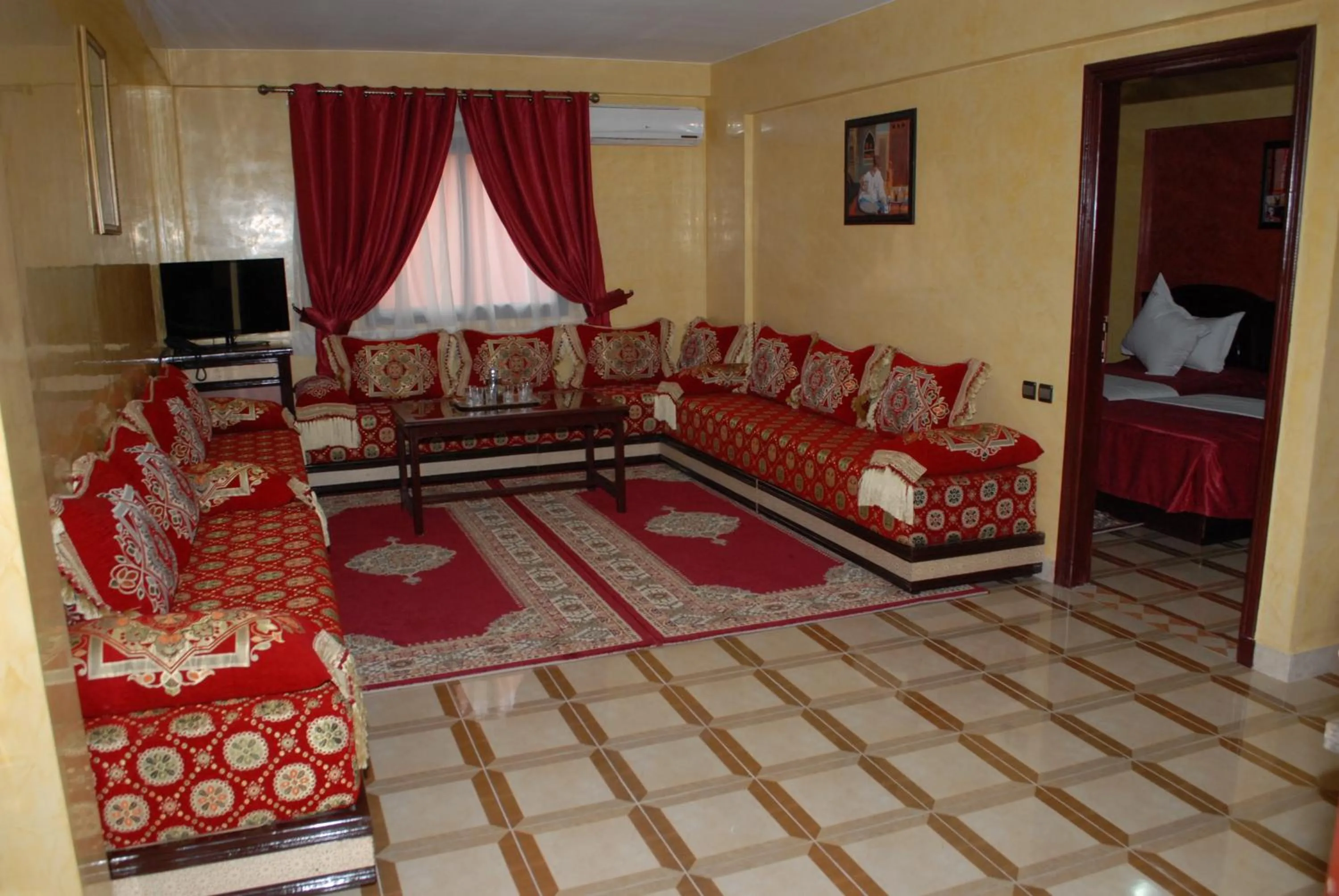 Living room, Seating Area in Appart Hotel Les Ambassadeurs