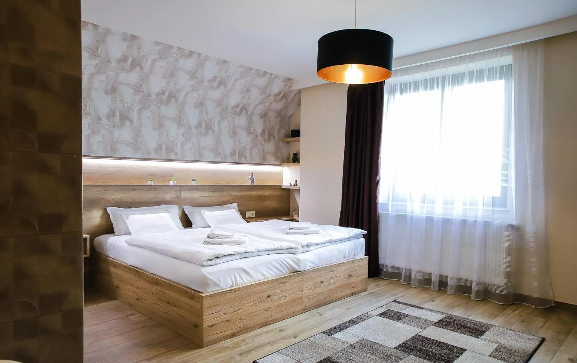 Bed in Madison Village