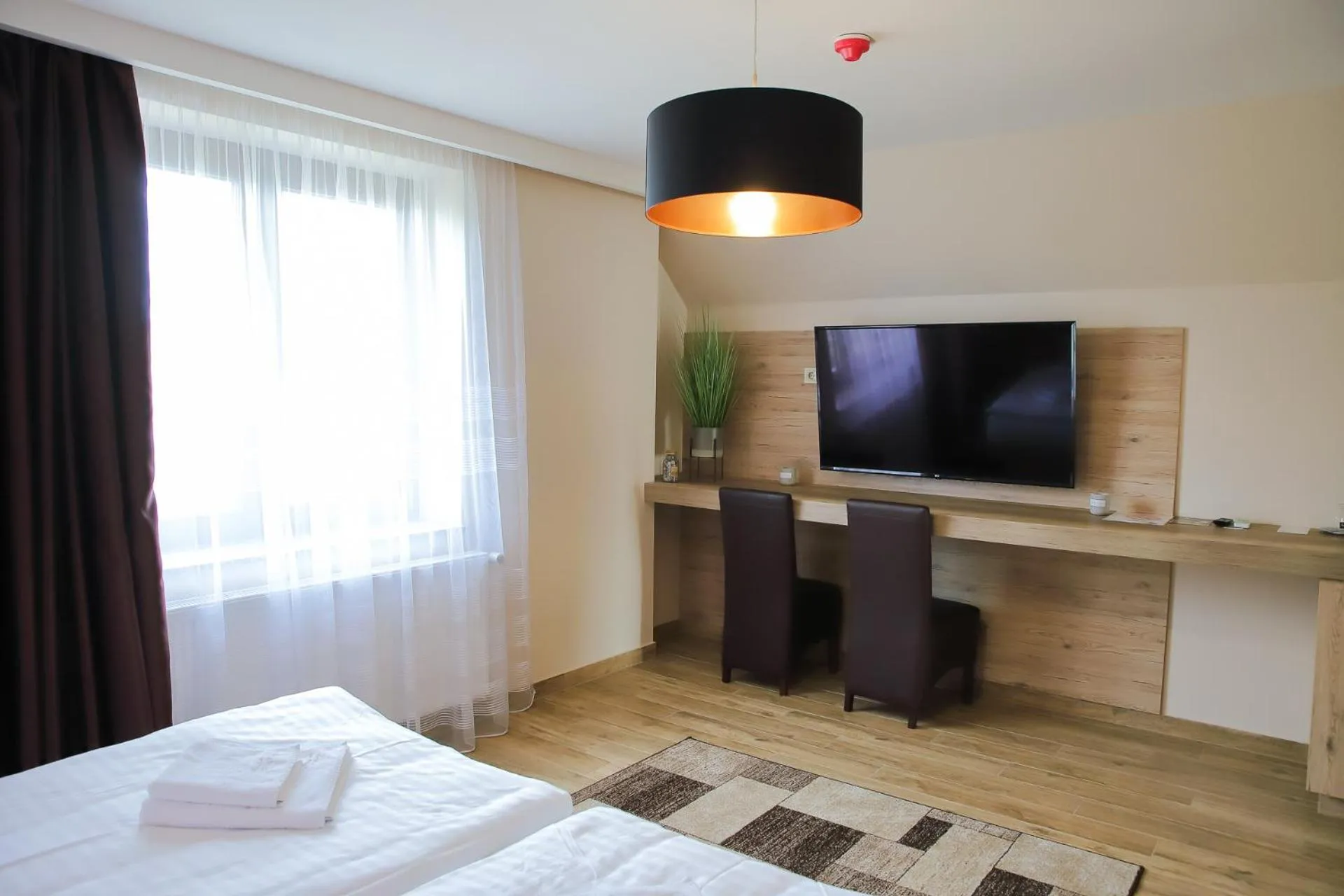 Bed in Madison Village