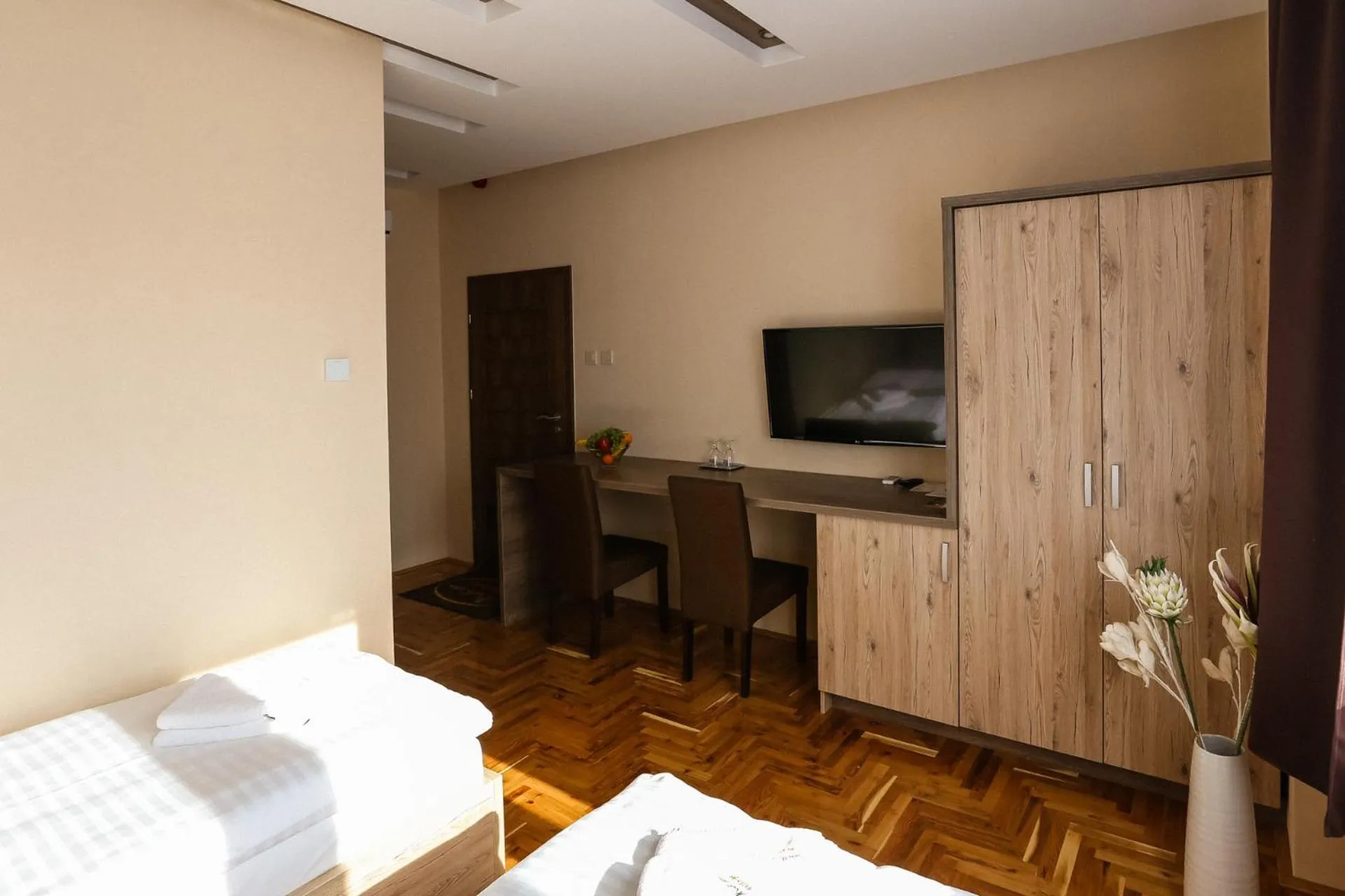 Bed in Madison Village