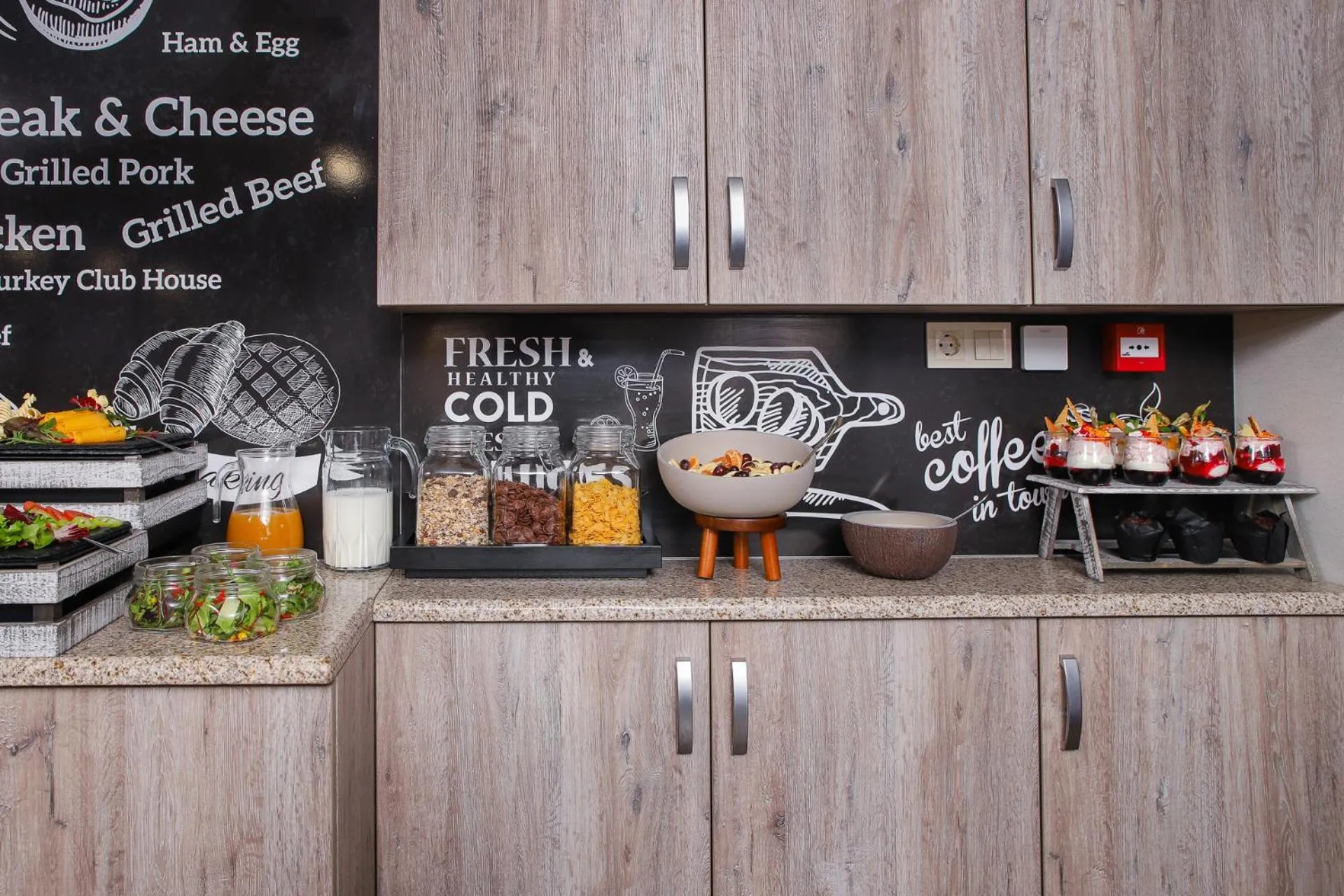 Breakfast in Madison Village