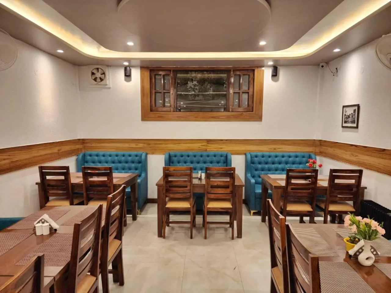 KAMNA HILL RESORT a Boutique cottages