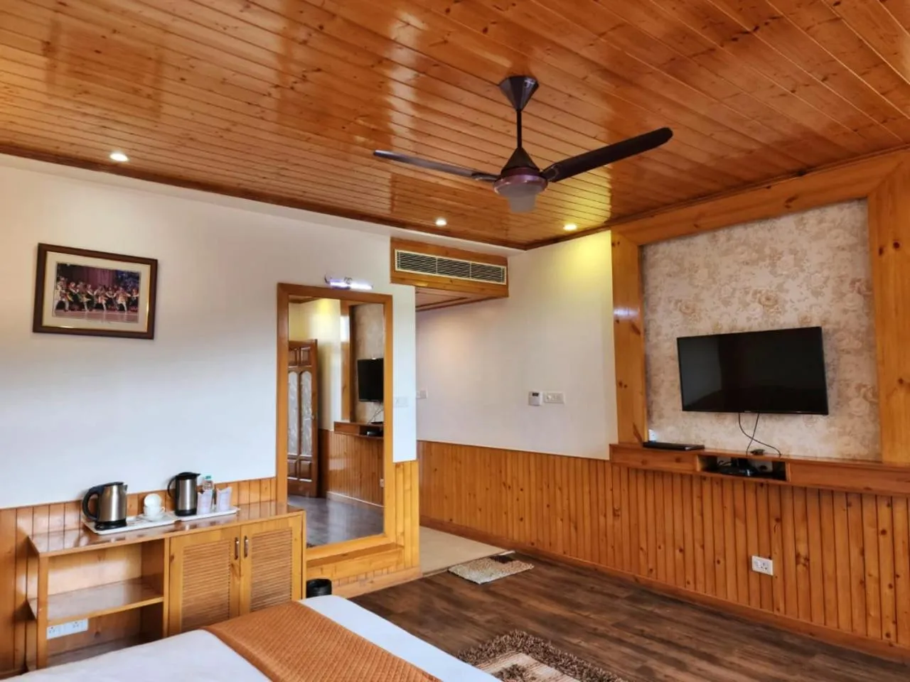 KAMNA HILL RESORT a Boutique cottages