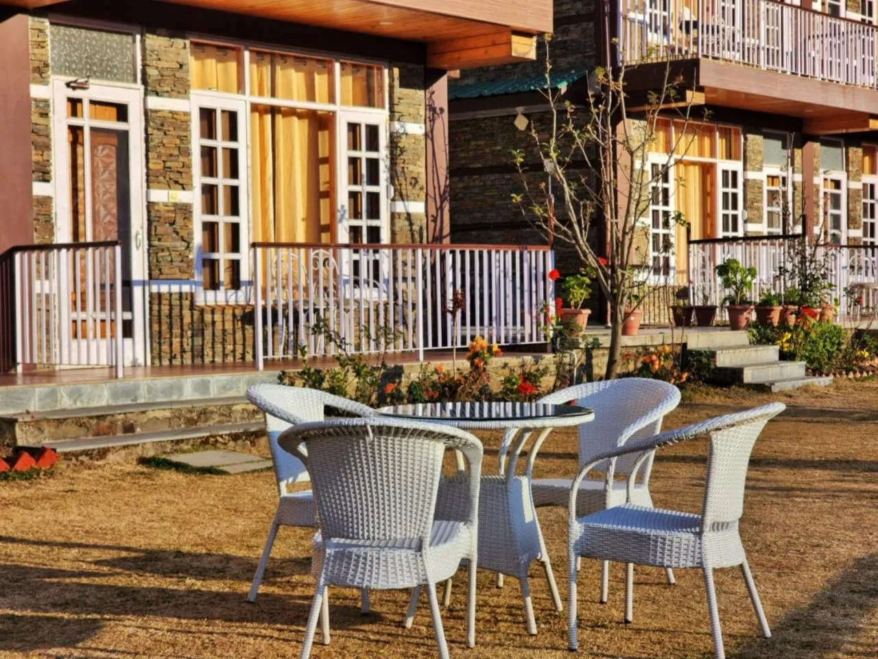 KAMNA HILL RESORT a Boutique cottages