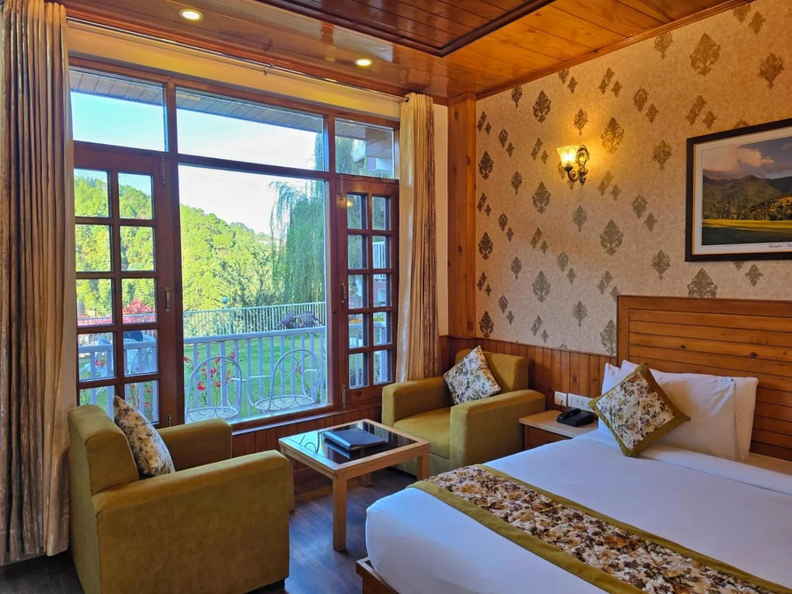 Bed in KAMNA HILL RESORT a Boutique cottages