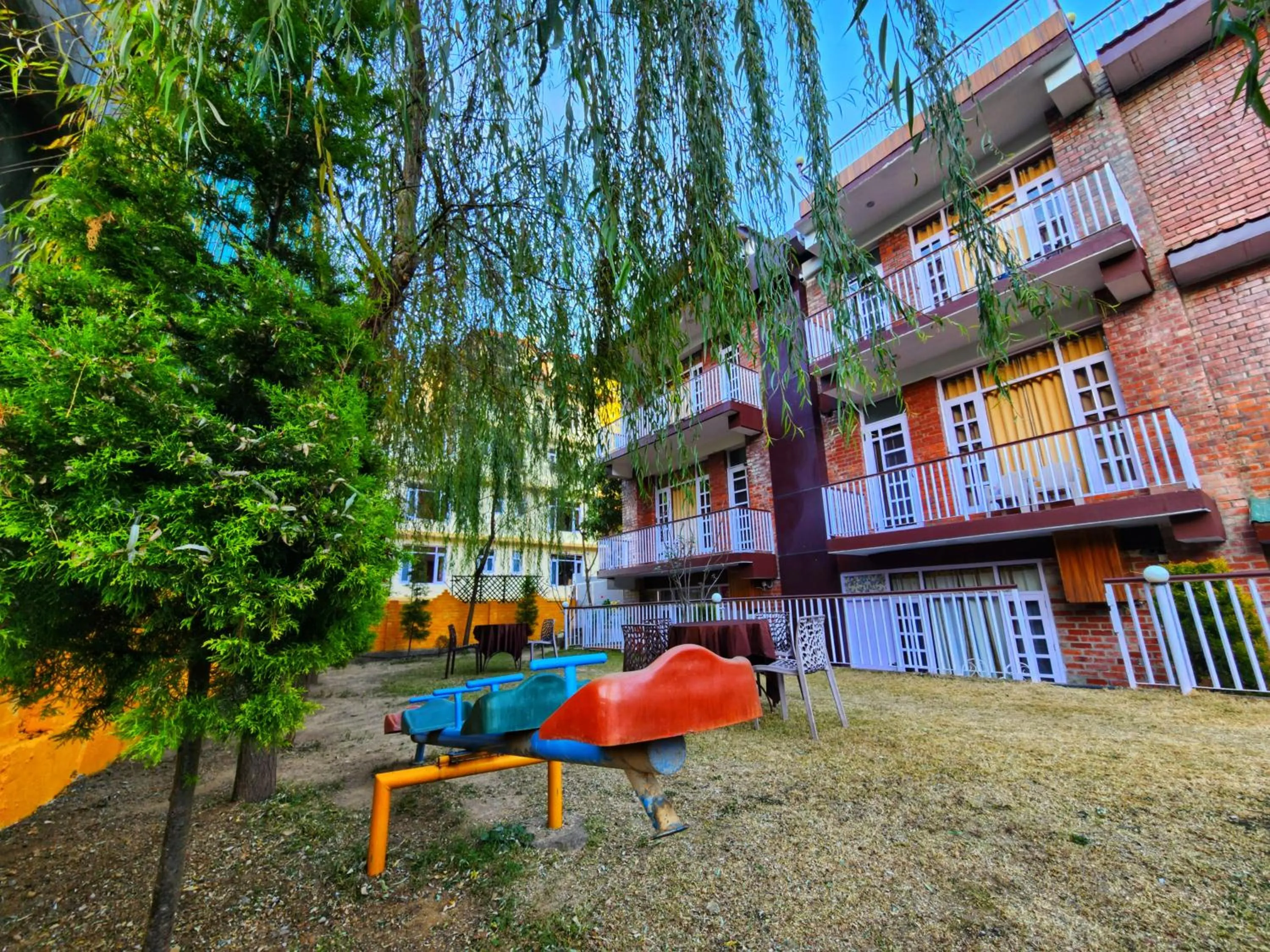 Garden in KAMNA HILL RESORT a Boutique cottages