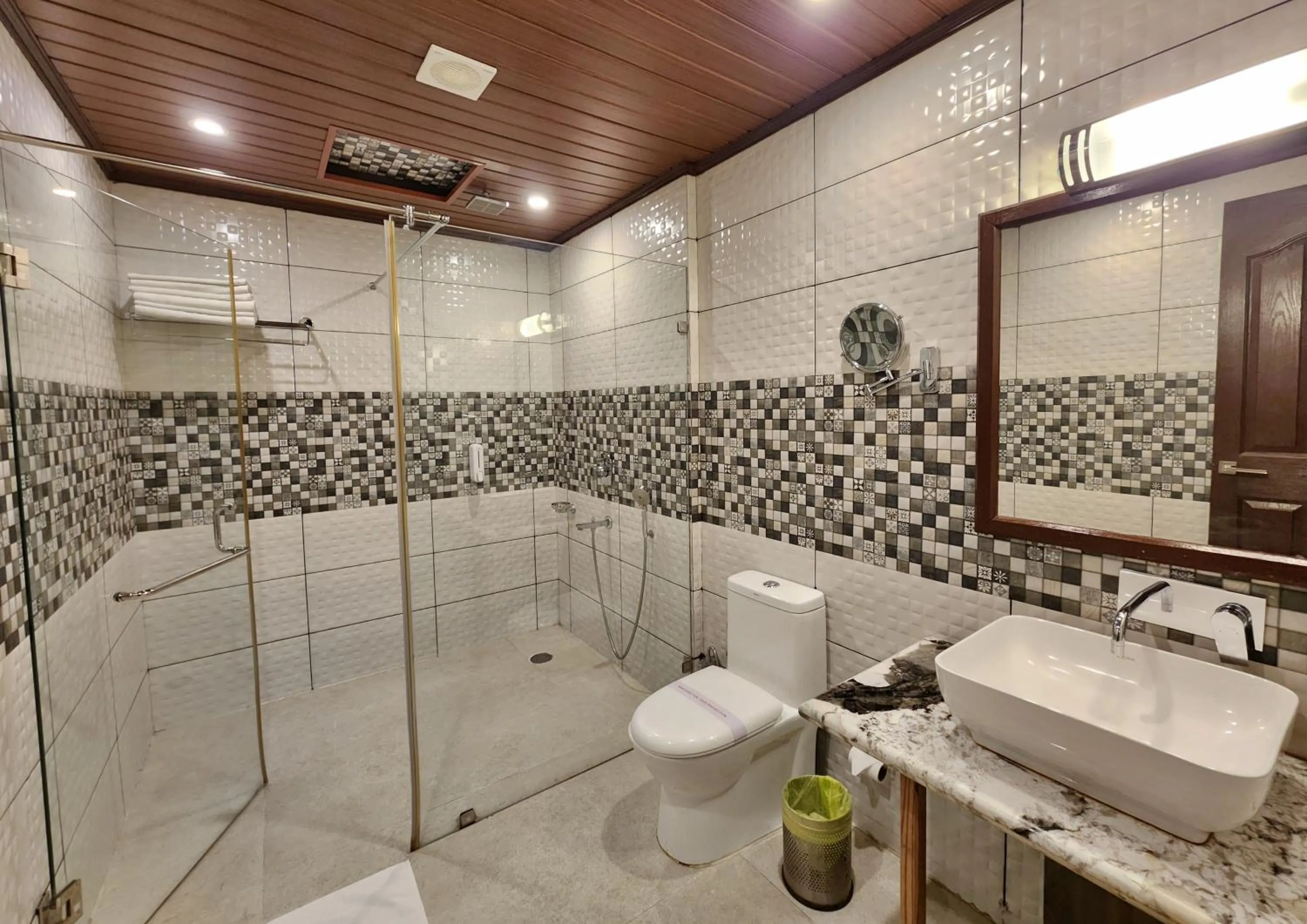 KAMNA HILL RESORT a Boutique cottages