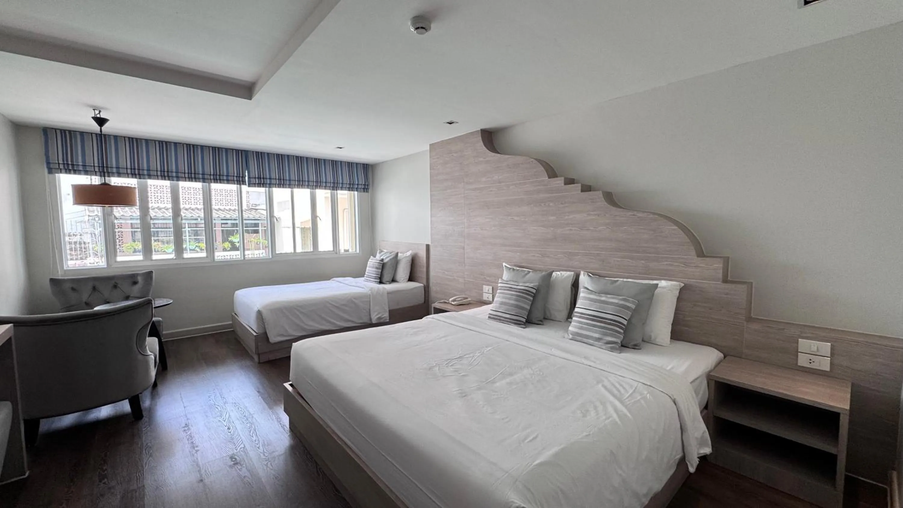 Bedroom, Bed in Methavalai Residence Hotel