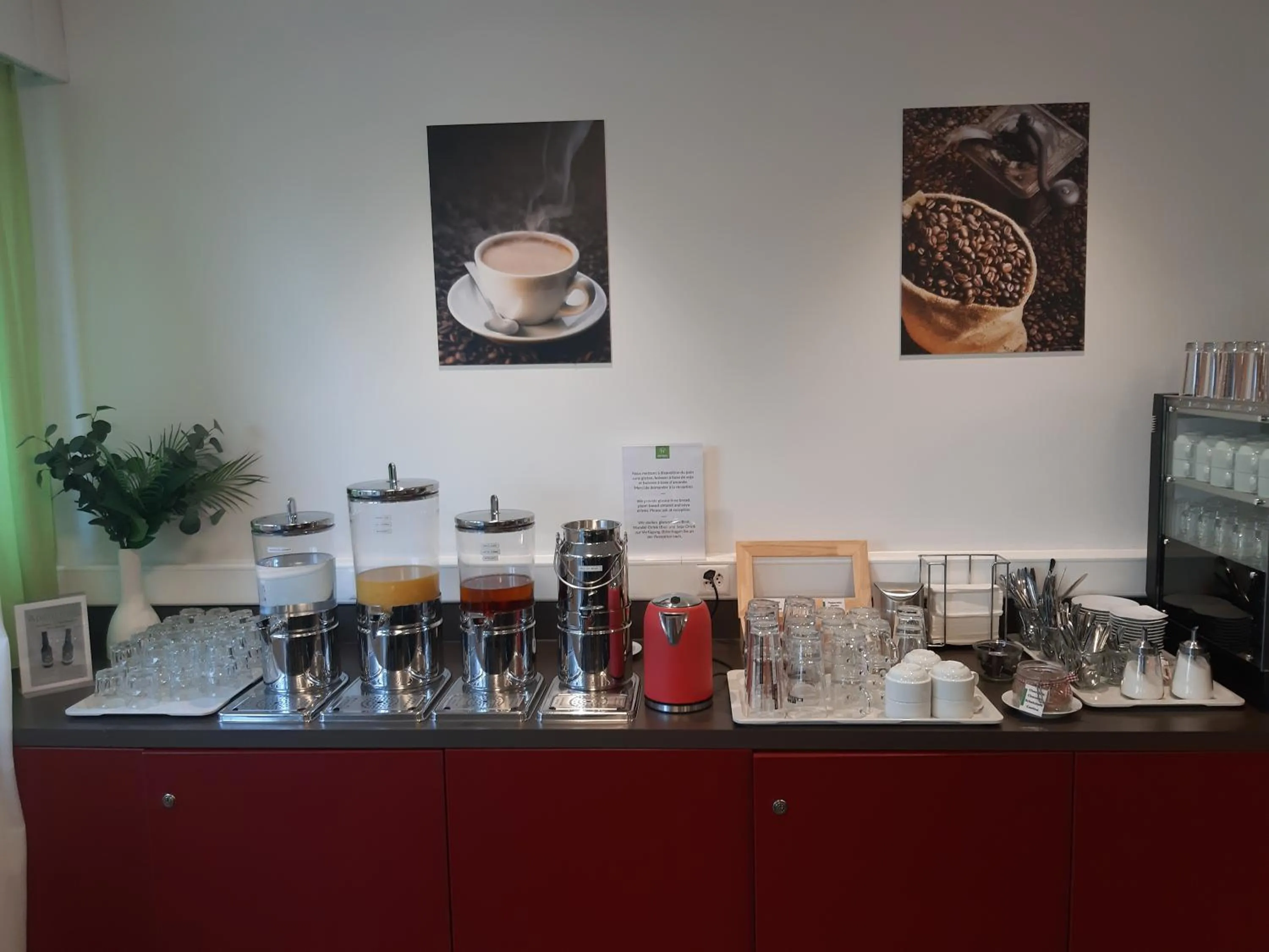 Coffee/tea facilities in Nyon Hostel