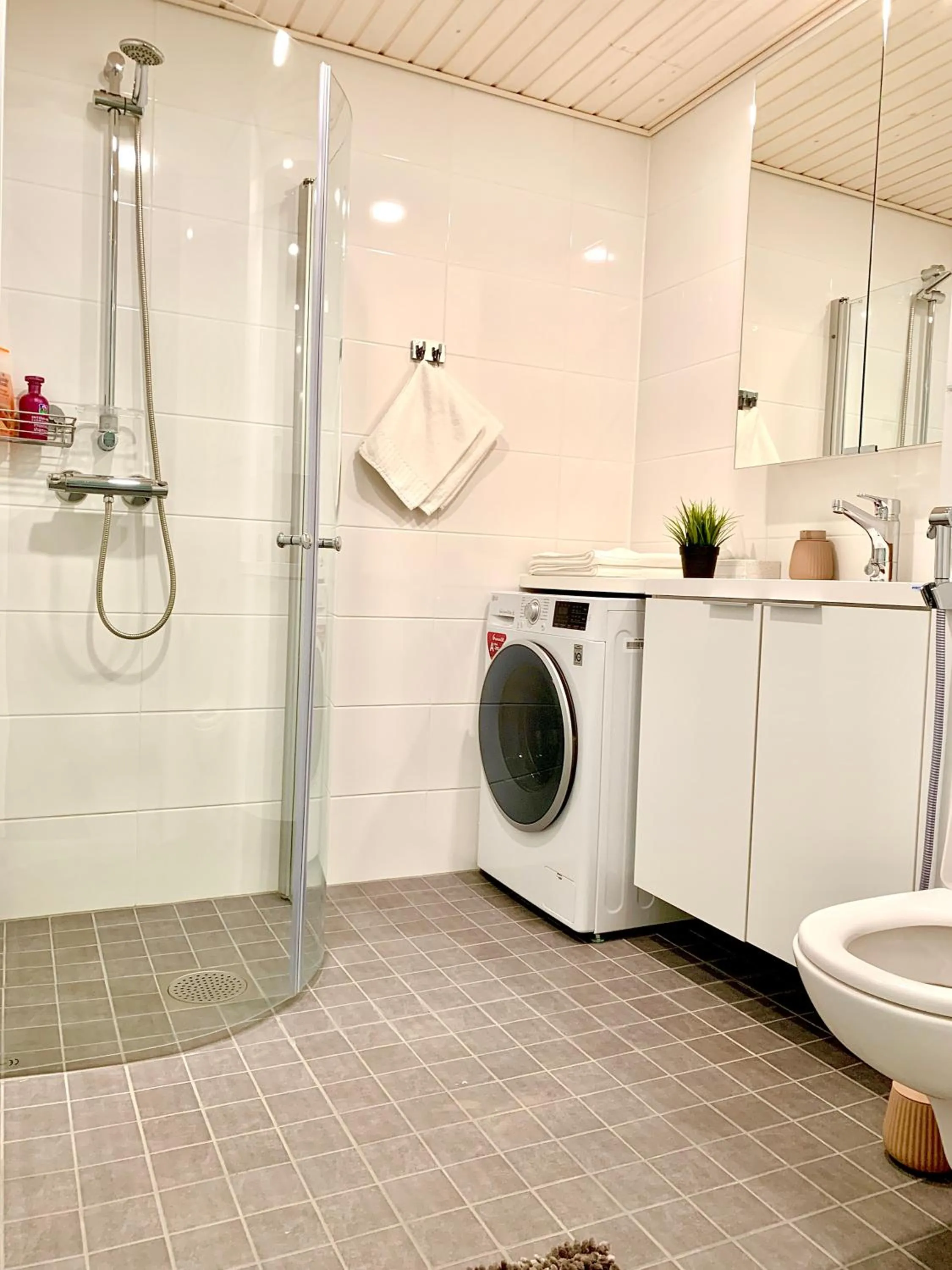 Toilet in Nordica Design Residence Rovaniemi