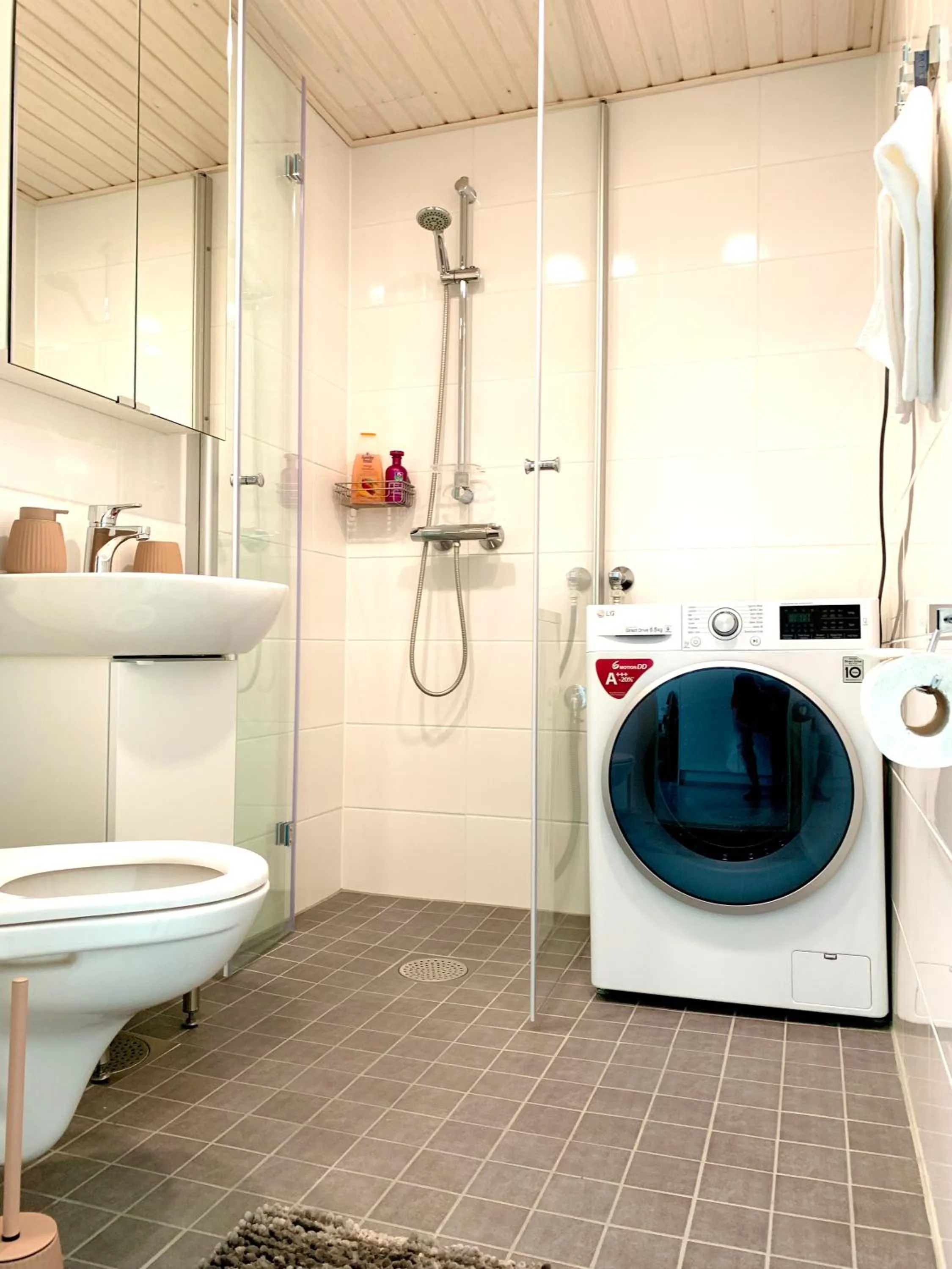 Toilet in Nordica Design Residence Rovaniemi