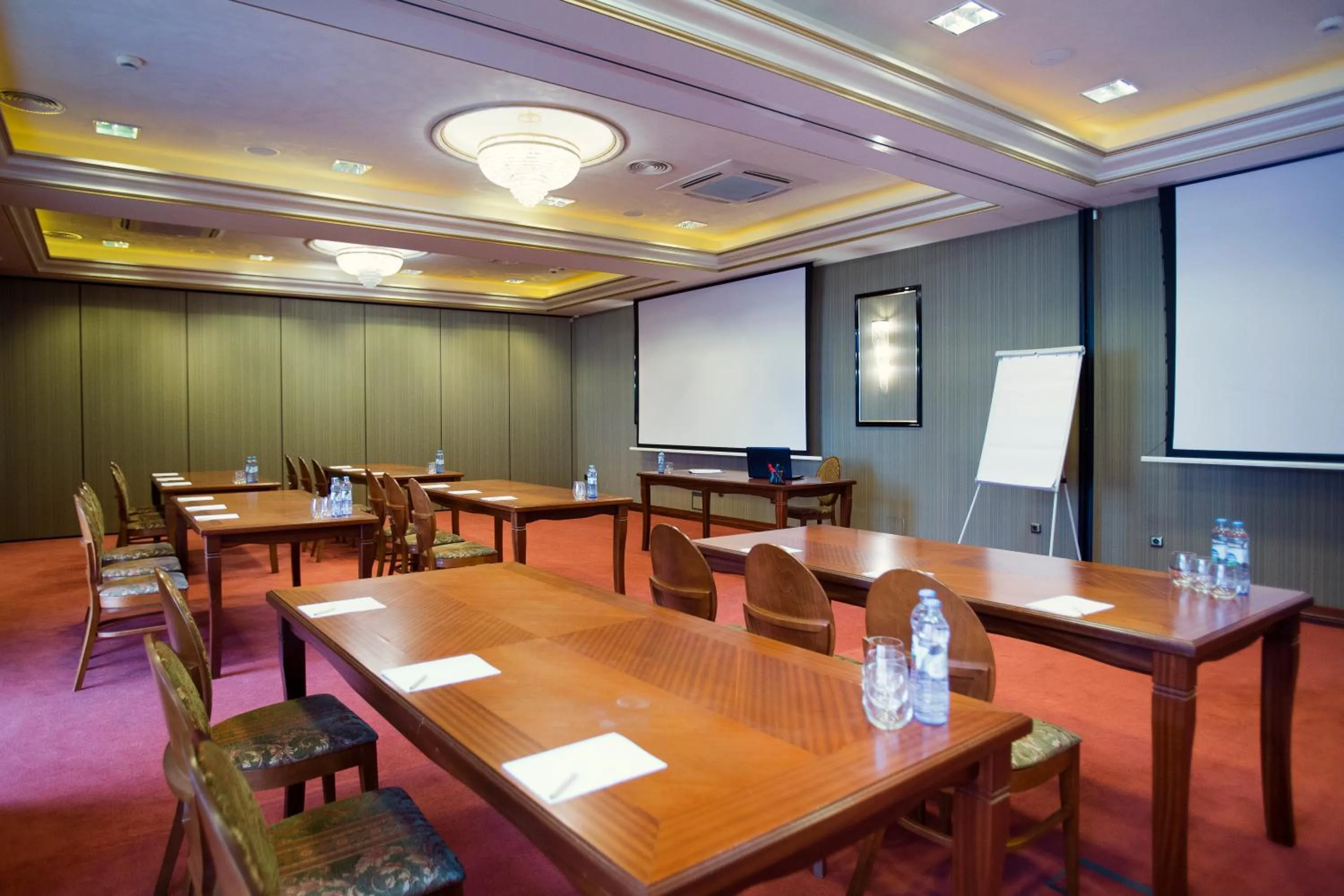 Meeting/conference room in Hotel przy Młynie