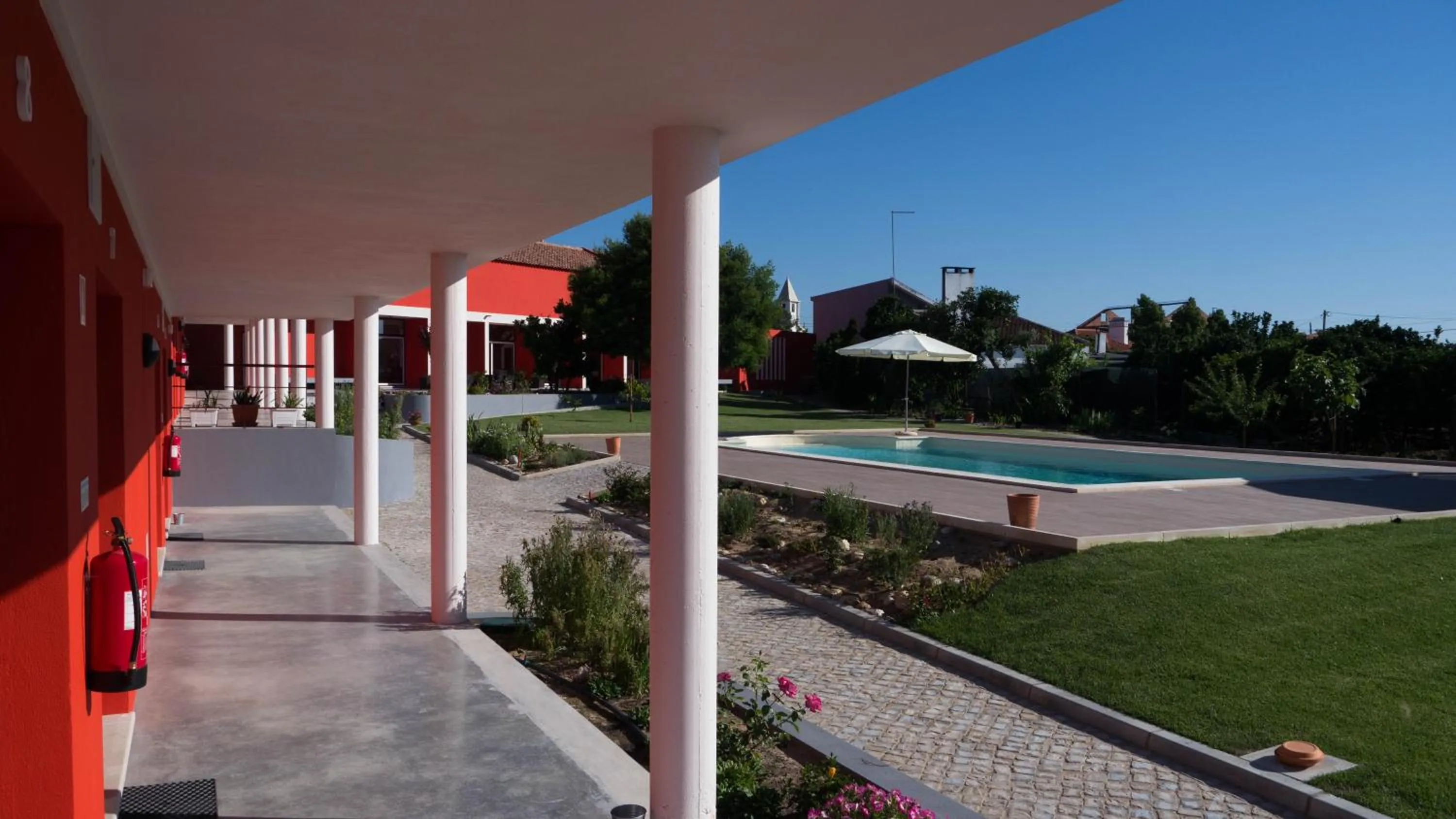 Property building in Casa d´Edite