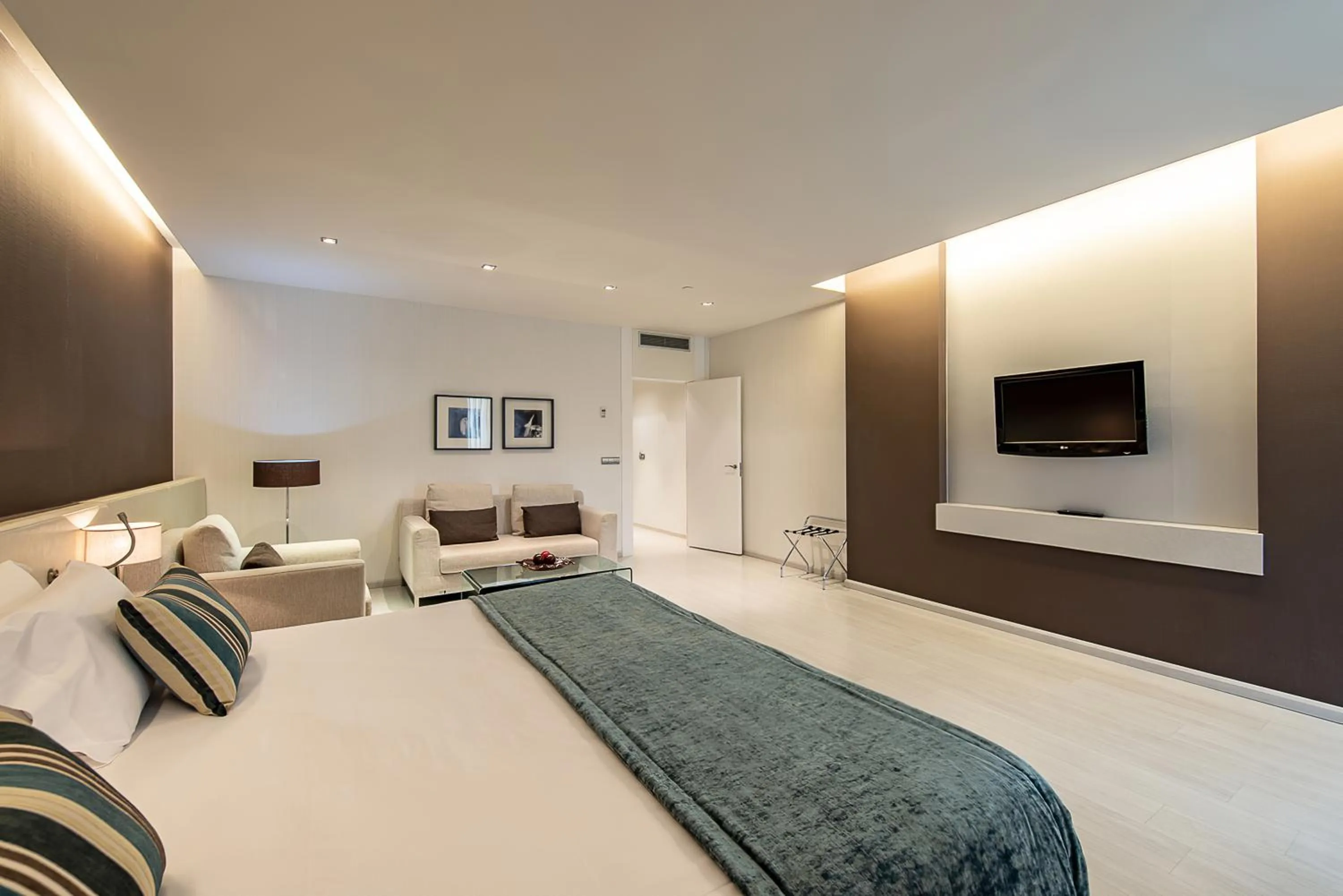 Bed in Hotel Diagonal Plaza