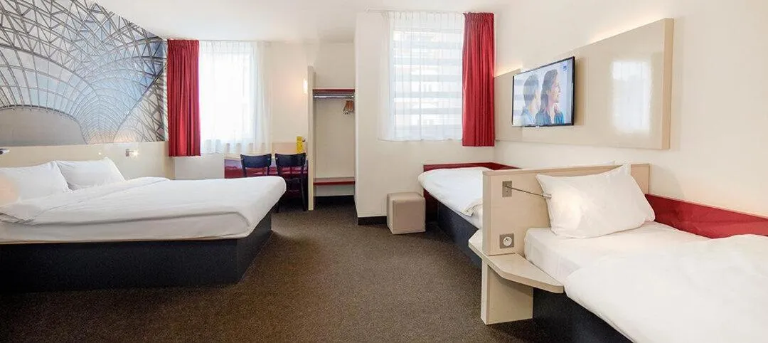 Photo of the whole room, Bed in B&B HOTEL Katowice Centrum