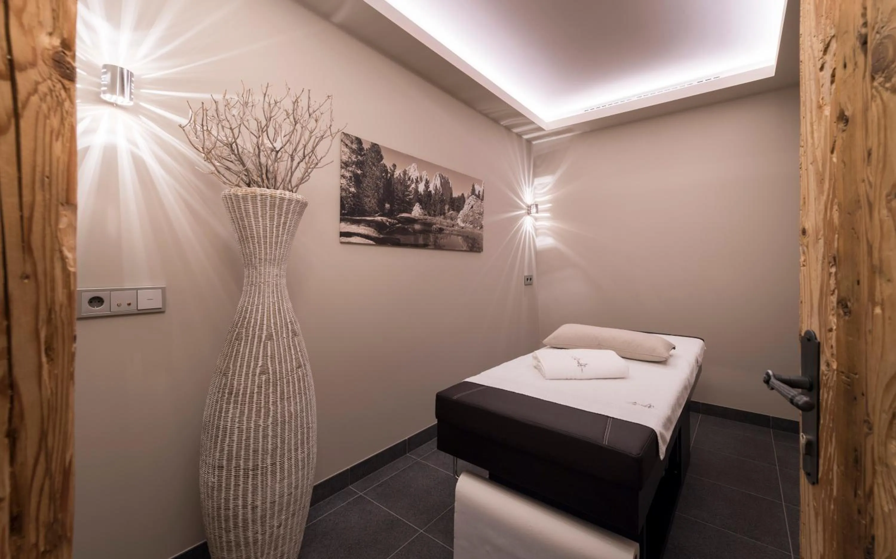 Massage, Bed in Aurina Lodges