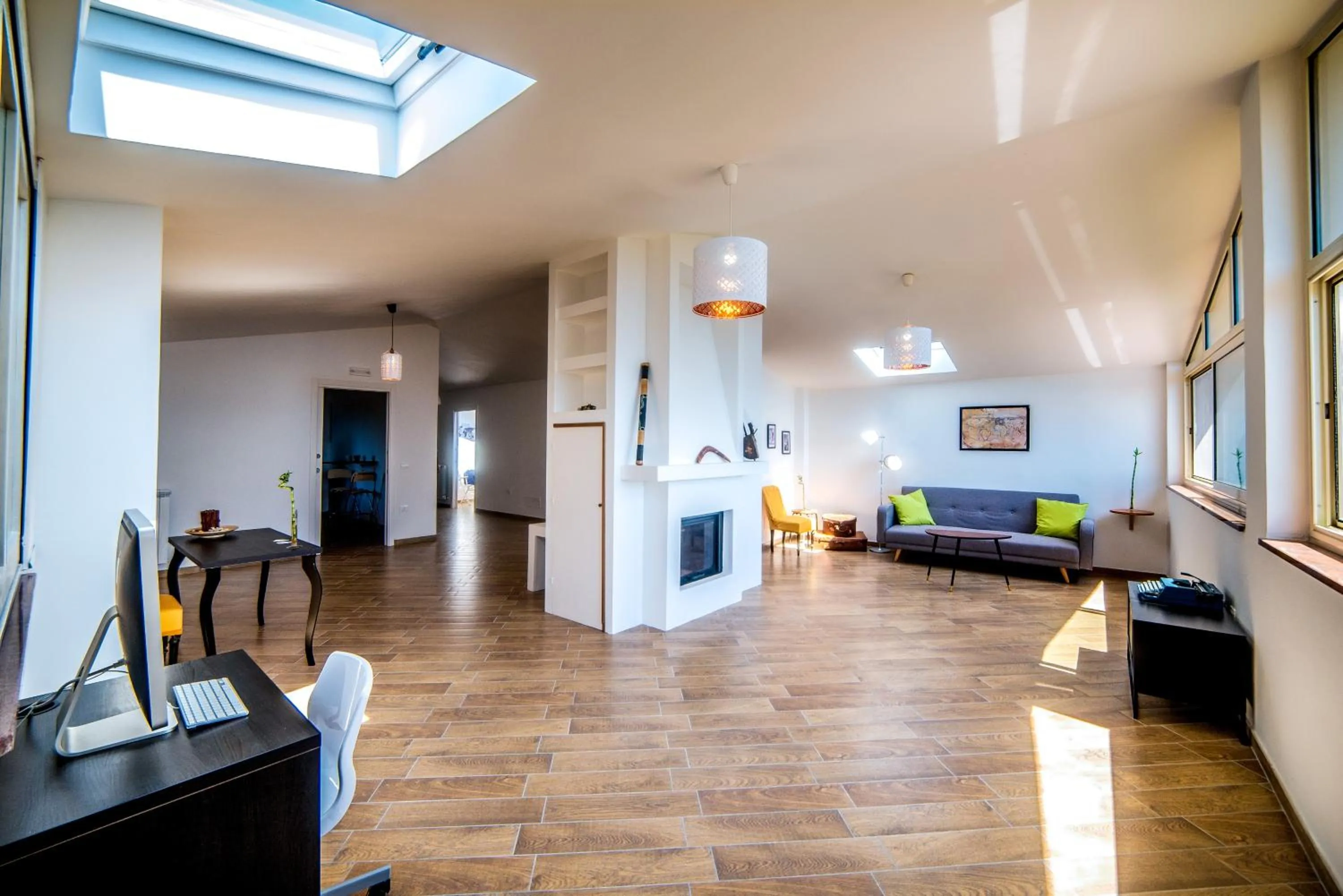 Communal lounge/ TV room in Le Voyageur Cilento