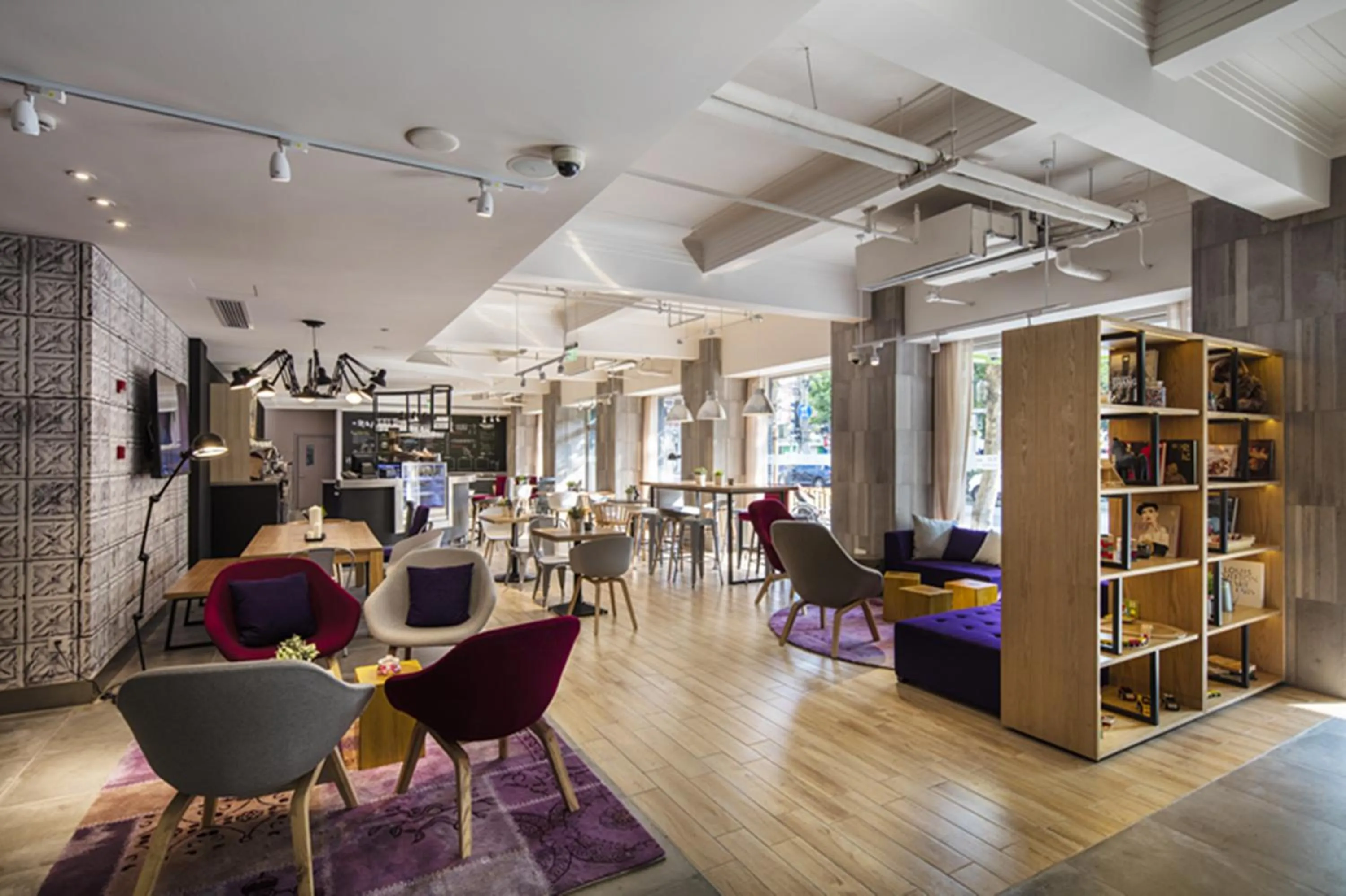 Restaurant/places to eat in Campanile Shanghai Bund Hotel