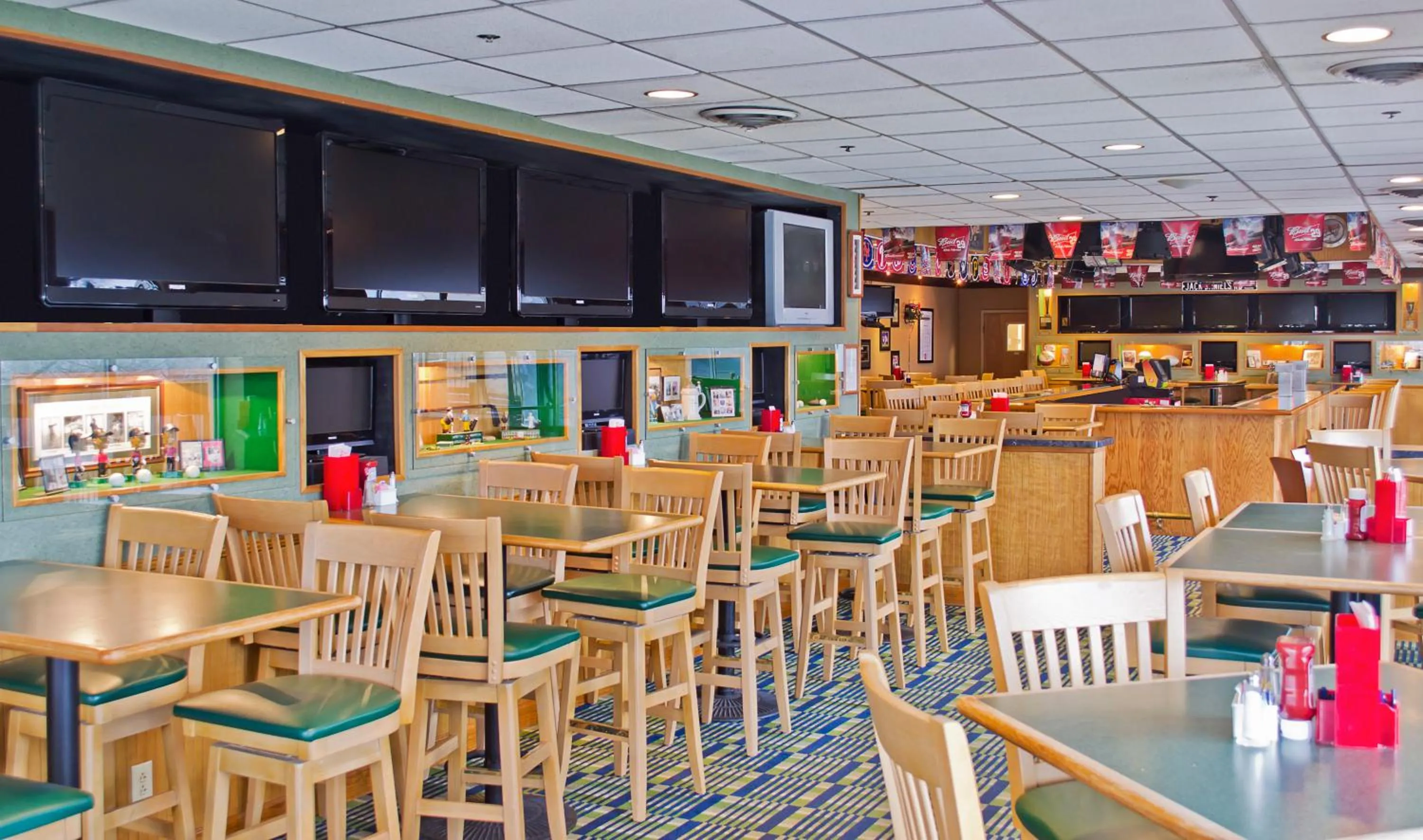 Restaurant/places to eat in Lakeview Golf Resort