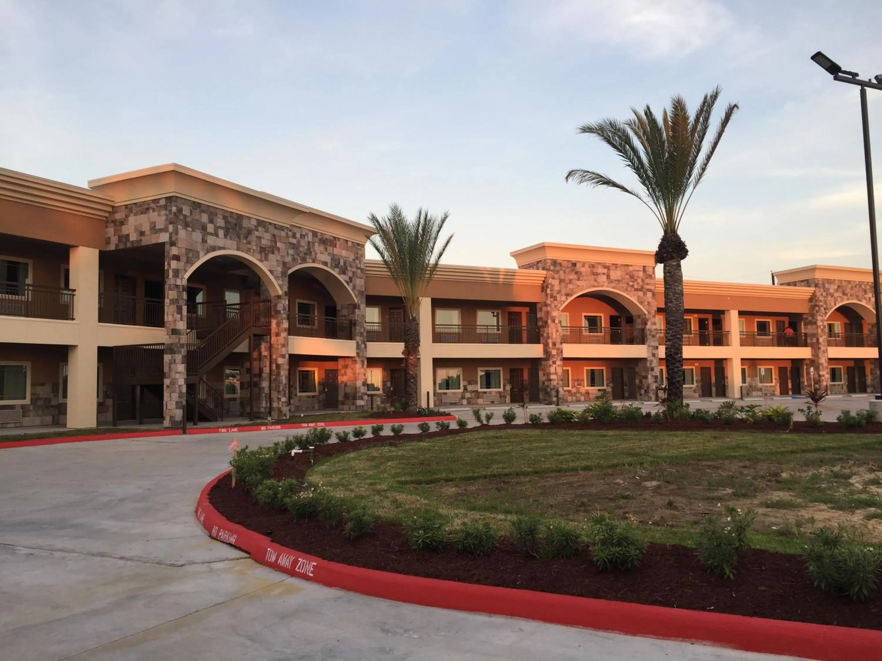 Econo Lodge Inn & Suites Houston NW-Cy-Fair