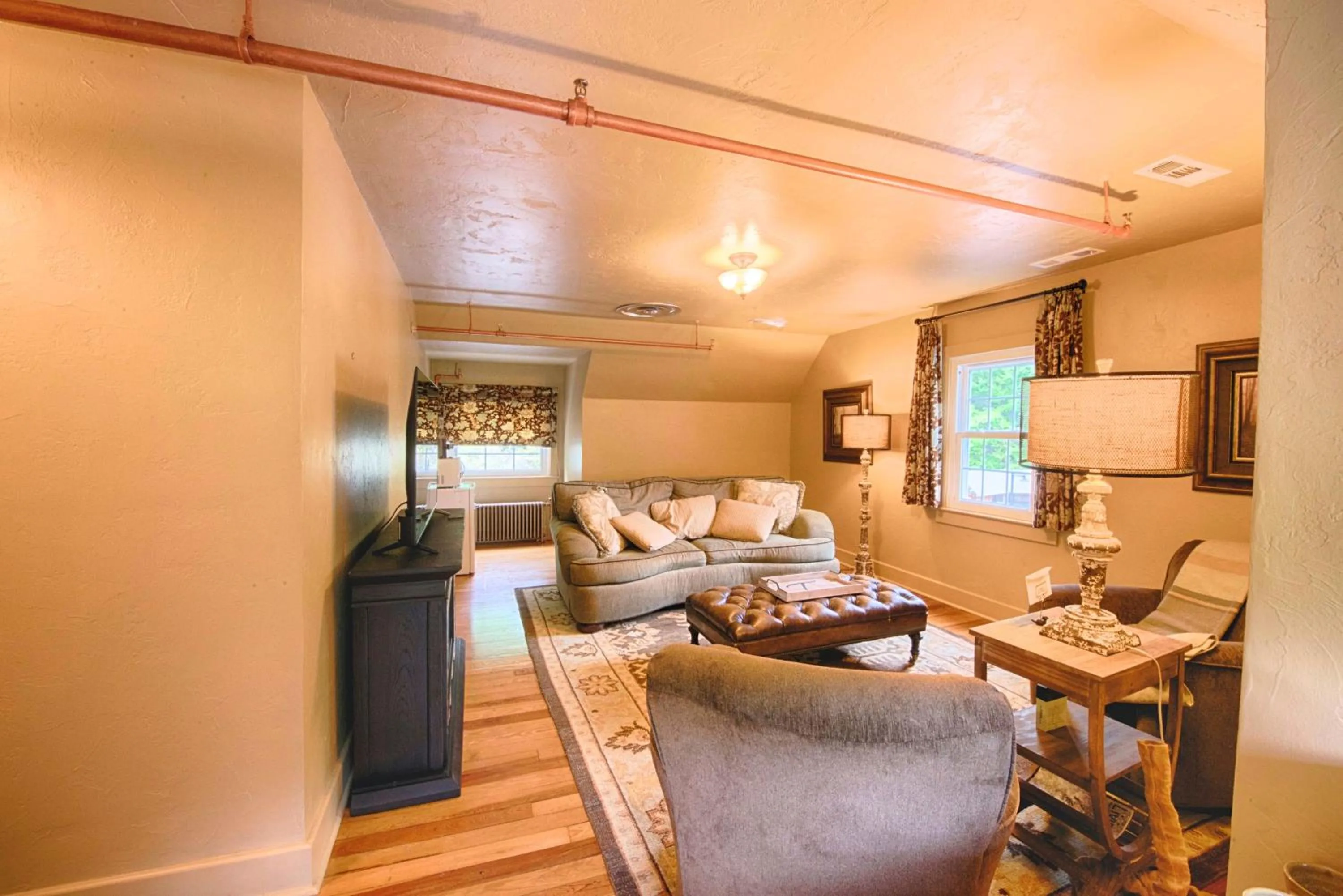 TV and multimedia in Historic Tapoco Lodge Resort