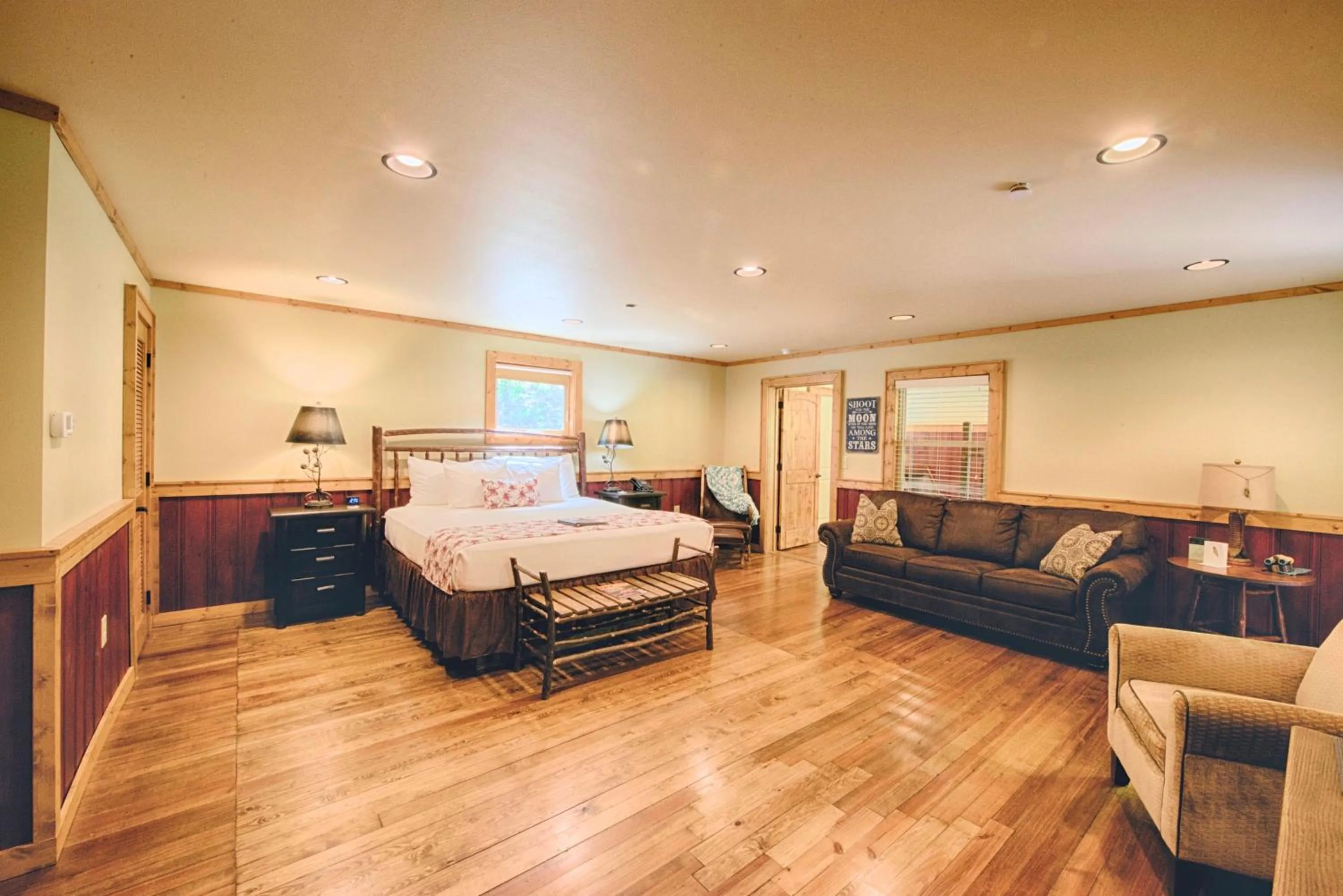 Bed in Historic Tapoco Lodge Resort