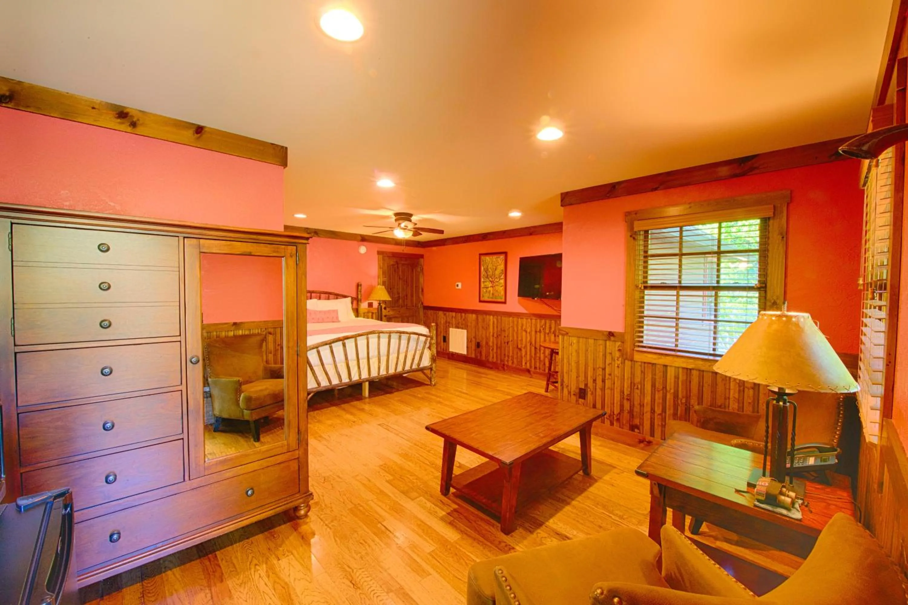 Bed in Historic Tapoco Lodge Resort